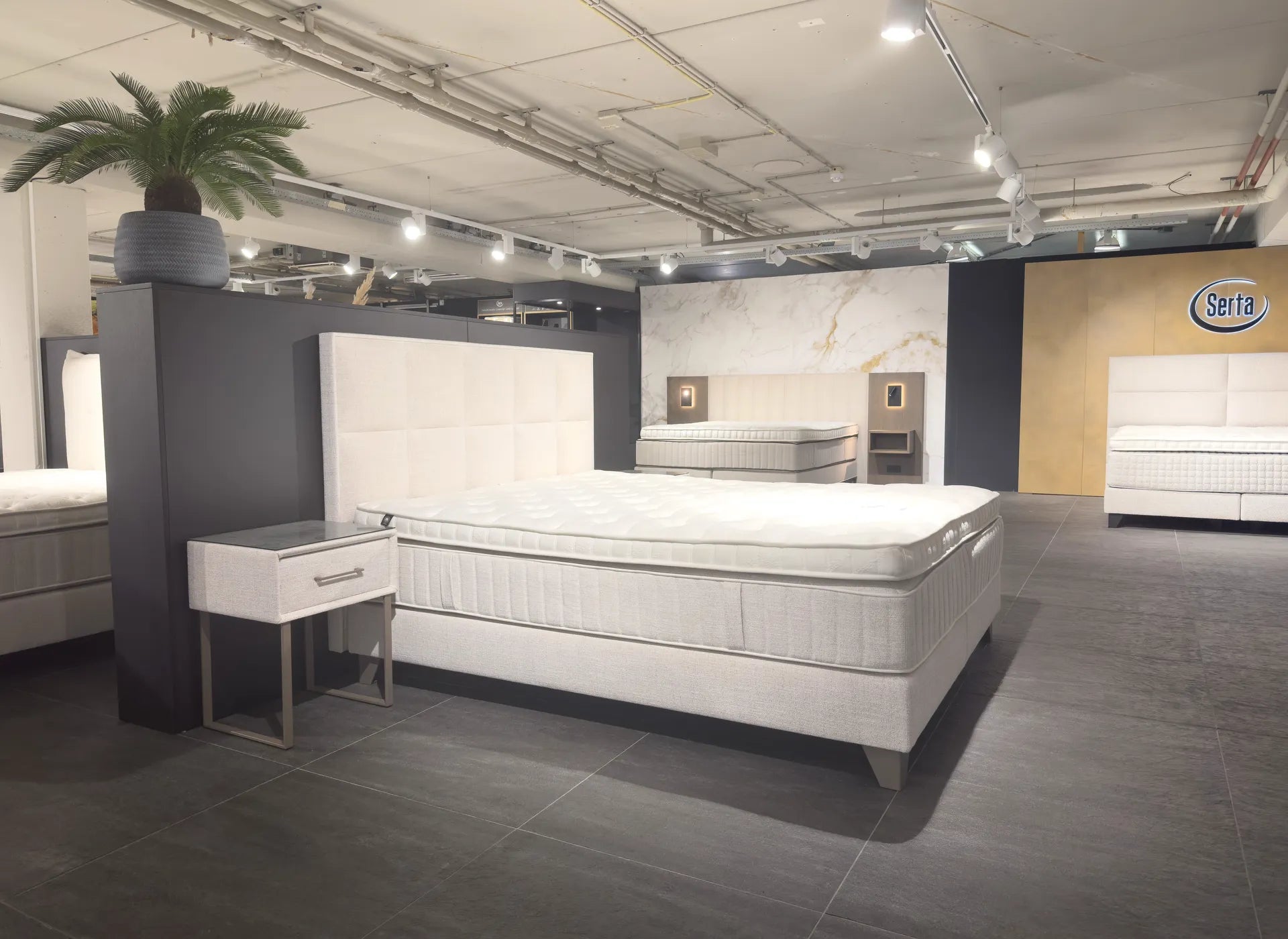 Serta Special Hollywood Boxspring 180 x 210 cm (Showroommodel)