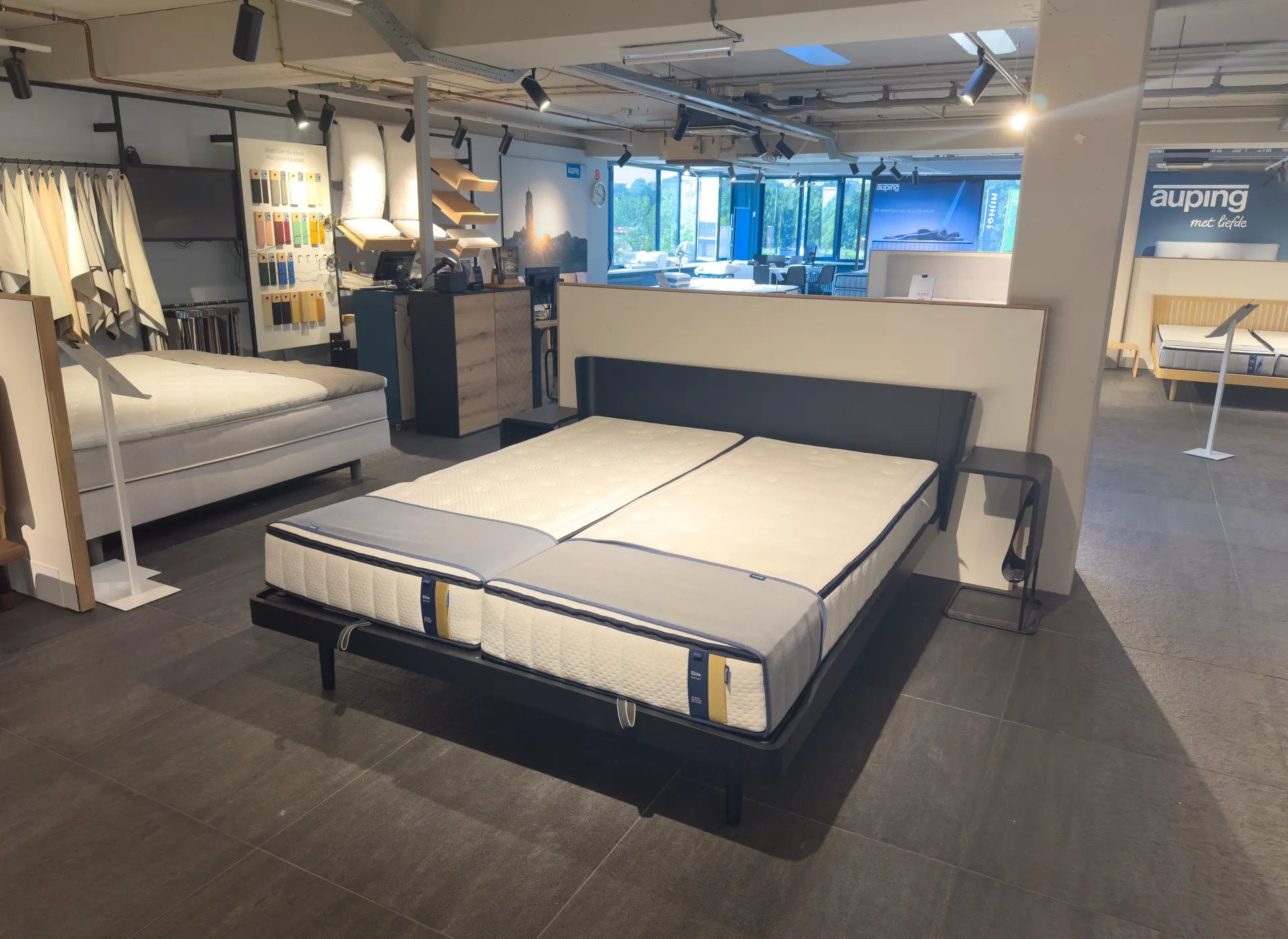 Auping Noa Midnight Black 180 x 210 cm (Showroommodel)