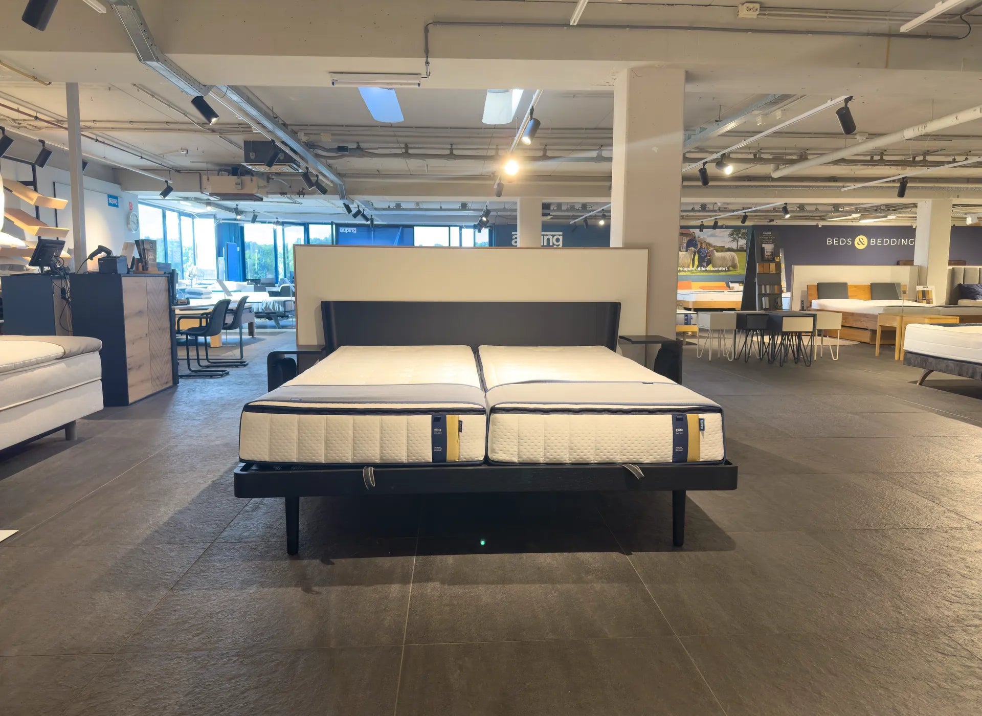 Auping Noa Midnight Black 180 x 210 cm (Showroommodel)