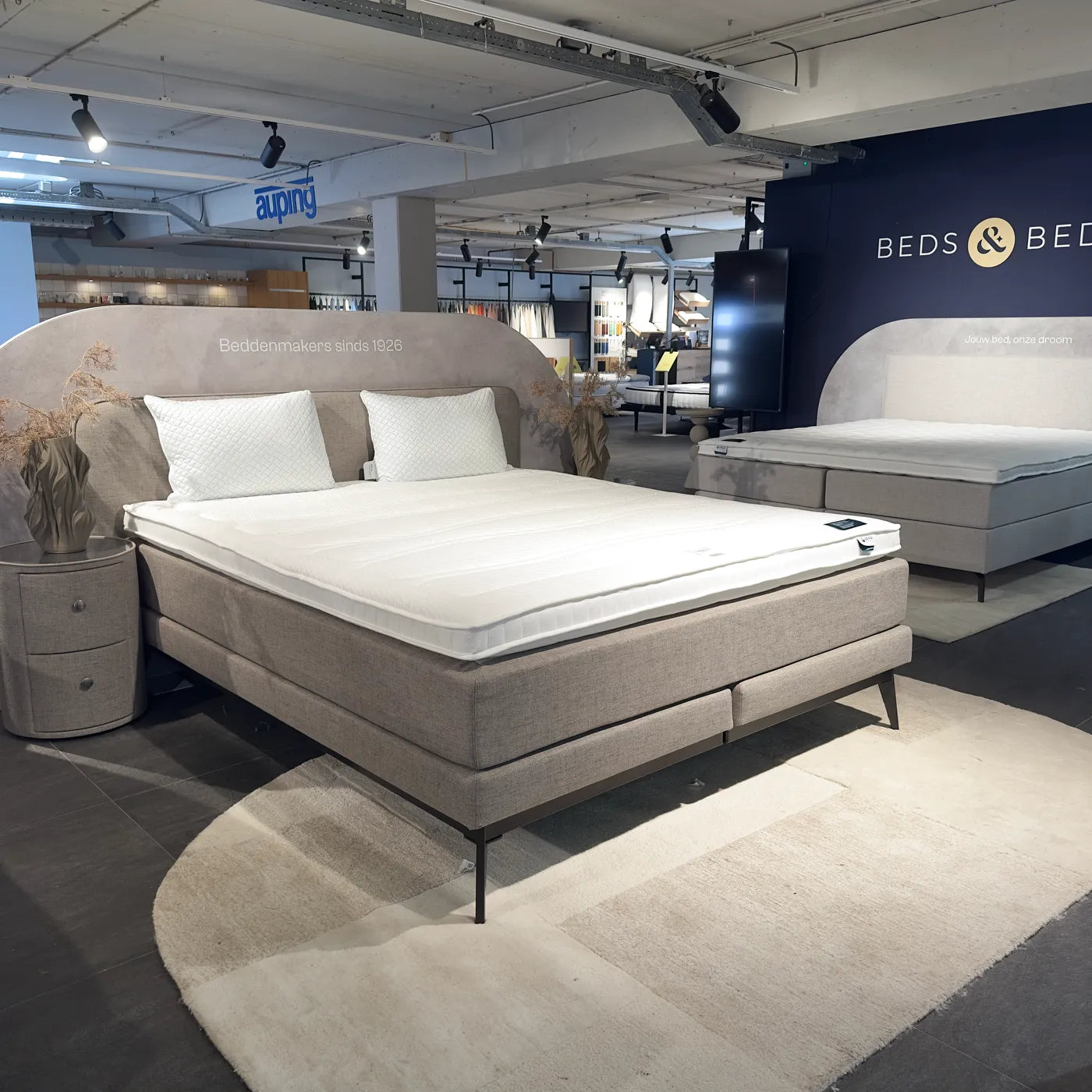 Ubica Torena Round 180 x 210 cm (Showroommodel)