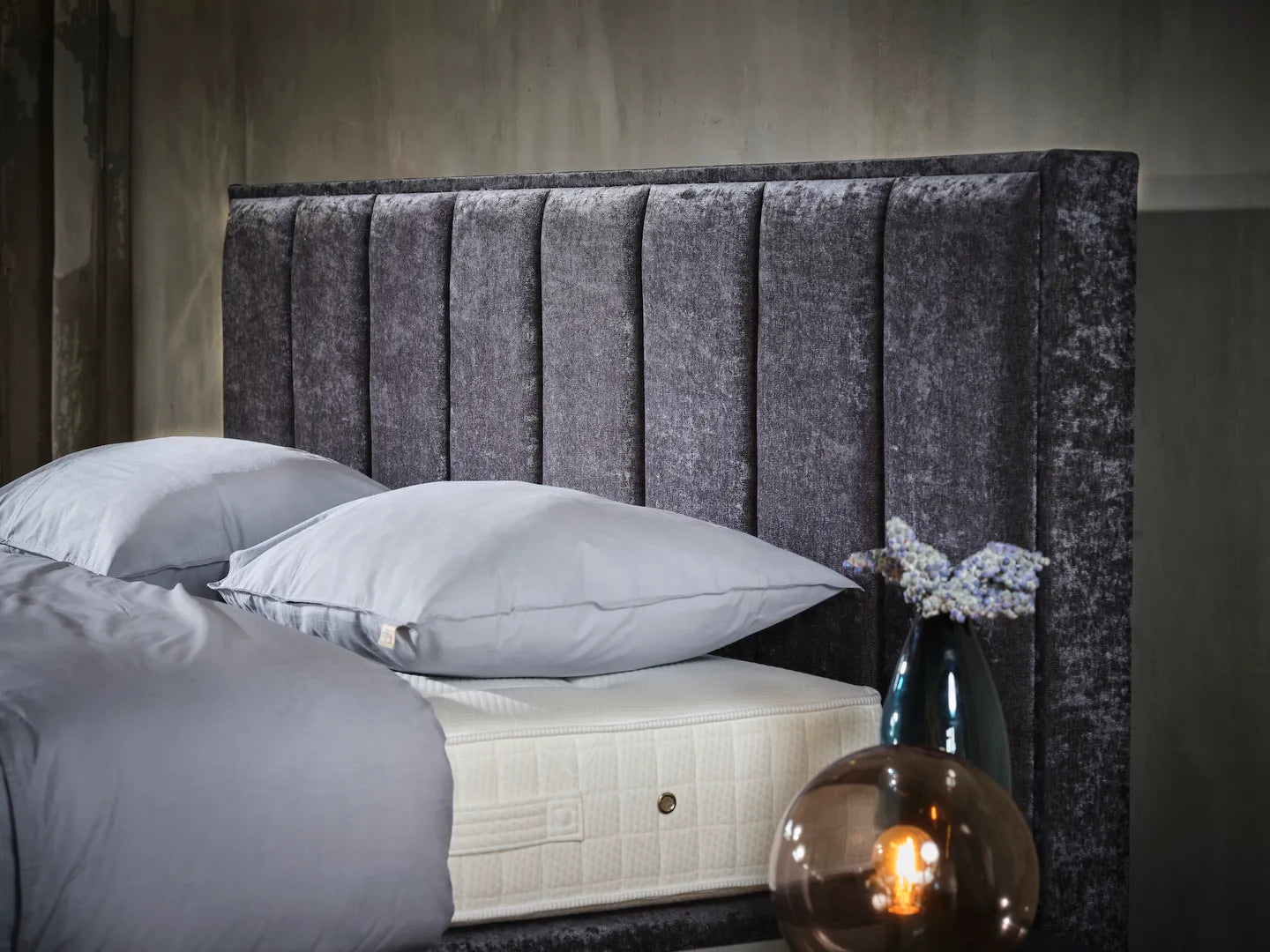 Pullman boxspring met ventilerende opbouw en gestoffeerde bedbodems