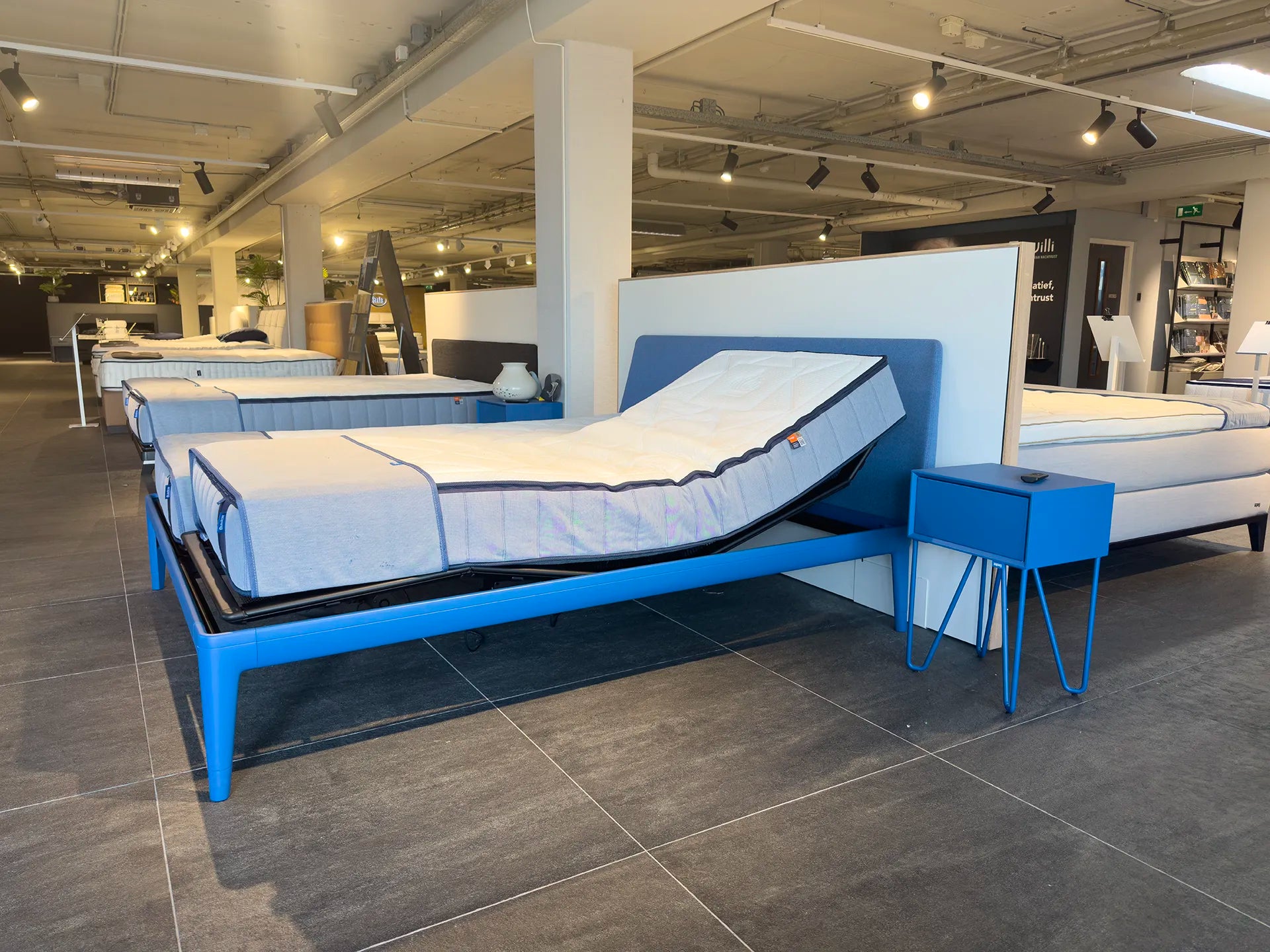 Auping Essential 3-Motorig Royal Blue 180 x 210 cm (Showroommodel)