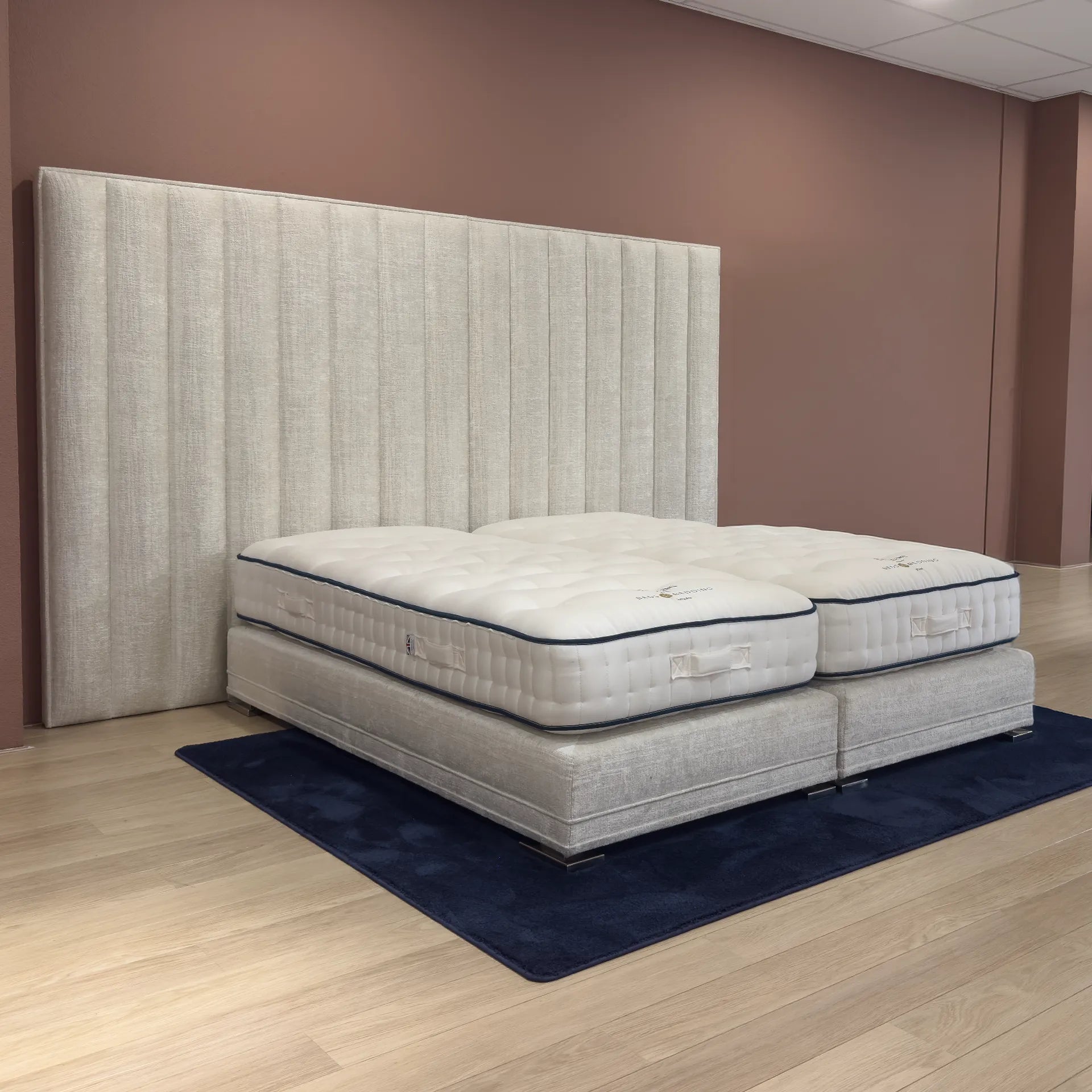 Eric Kuster Ritz Grande boxspring (Showroommodel)