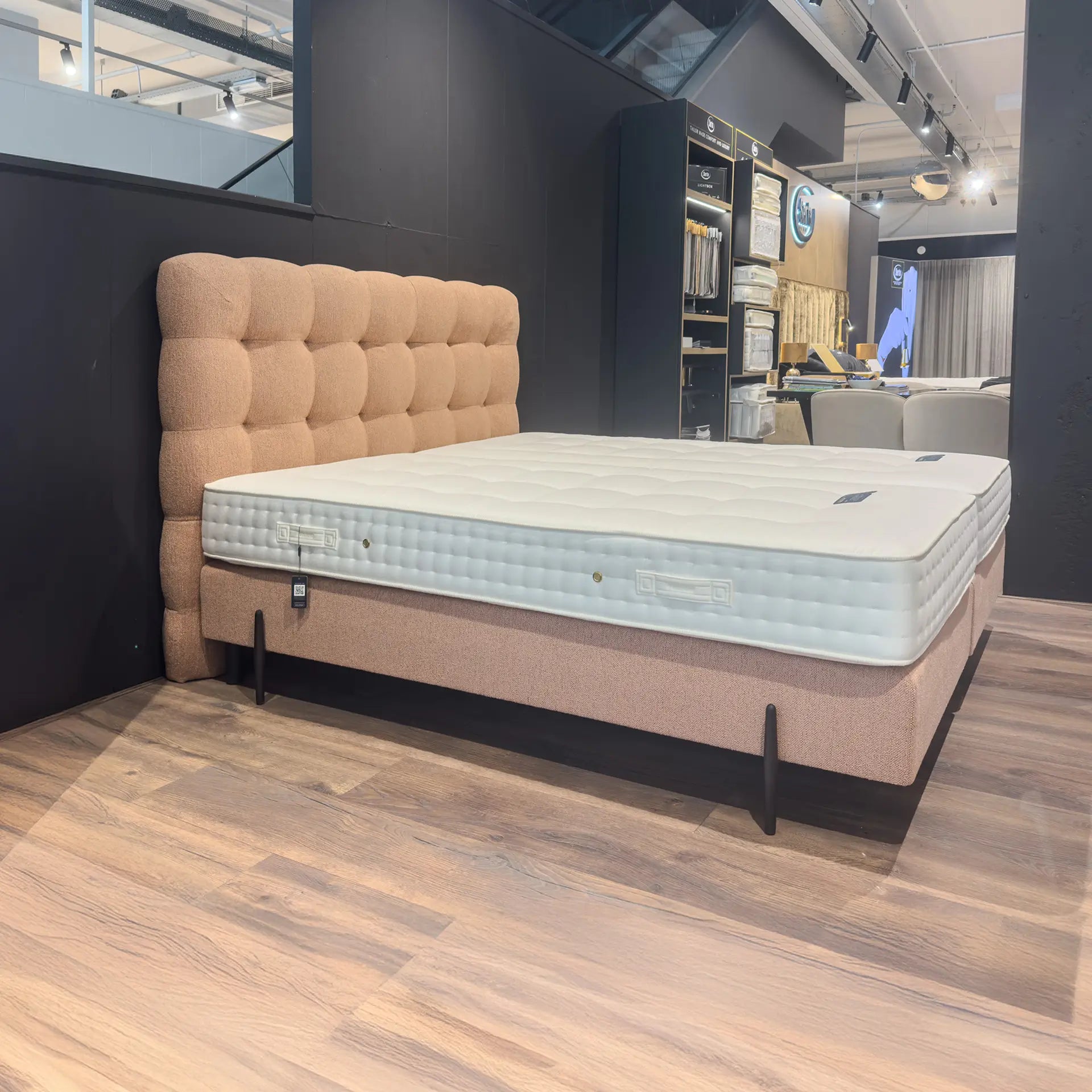 Pullman Washington 180 x210 cm (Showroommodel)