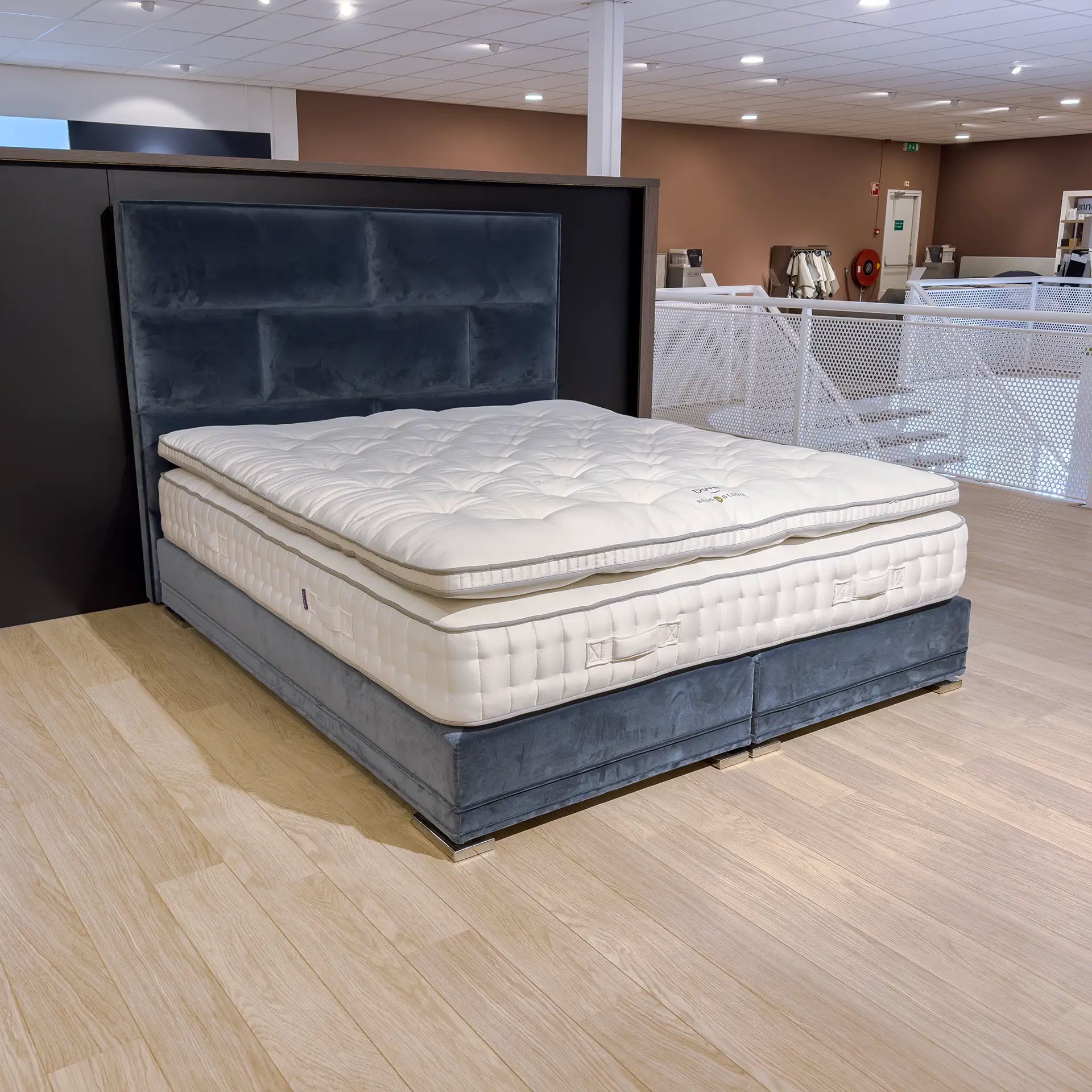 Eric Kuster Regency Natural (Showroommodel)