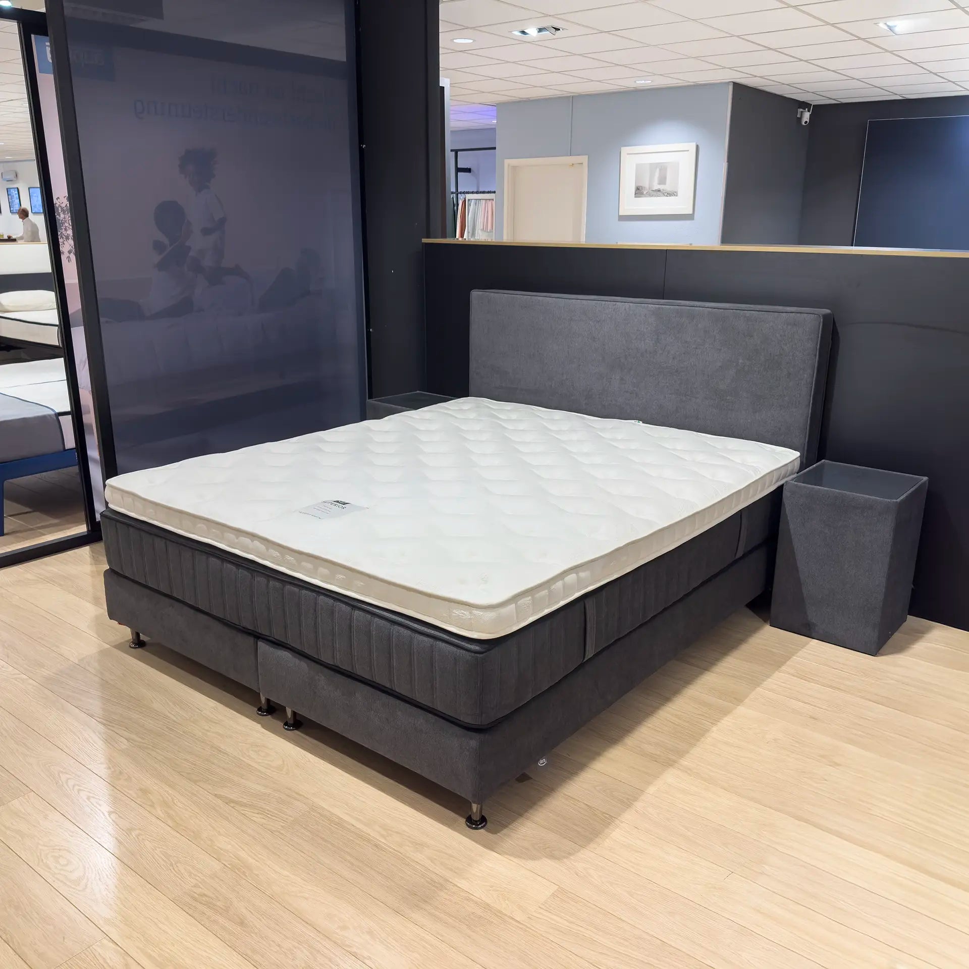 Serta Premium Classico Boxspring (Showroommodel)