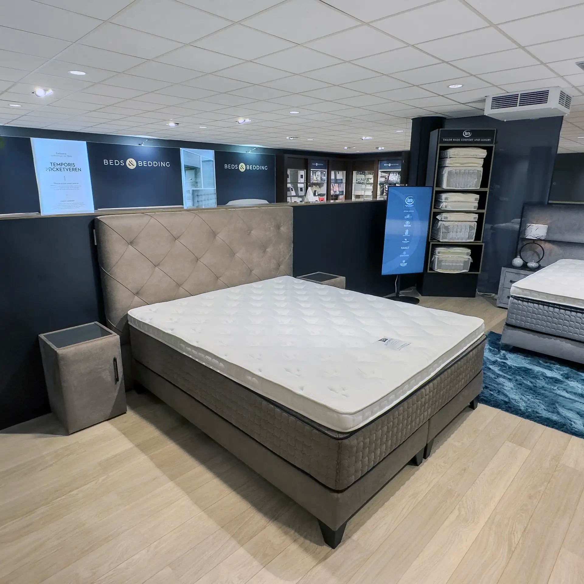 Serta Premium Magnifique Boxspring (showroommodel)