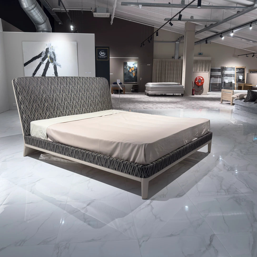 Bentley Home Newent 185 x 200 cm (Showroommodel)