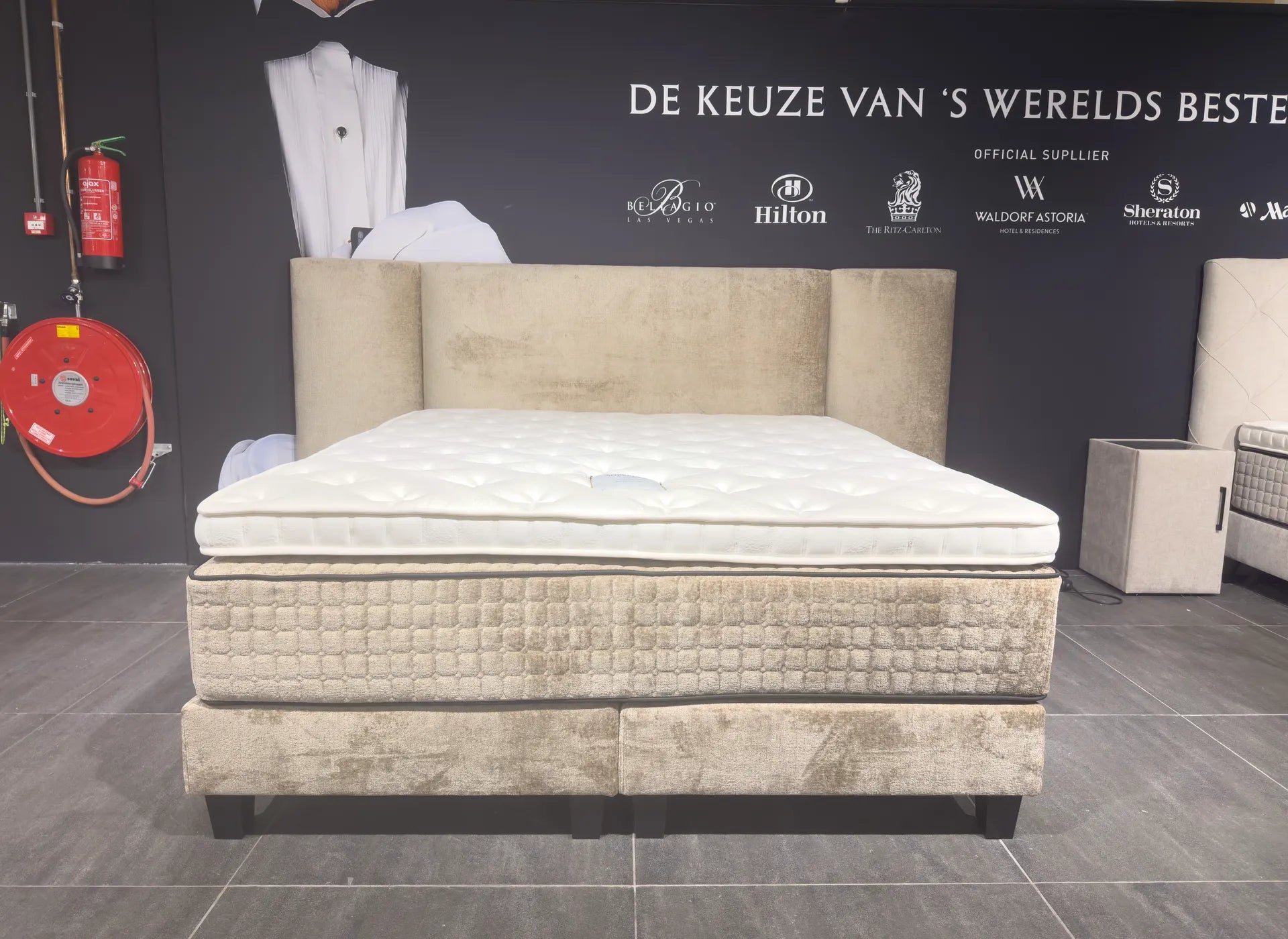 Serta Premium Cabana 180 x 210 cm (Showroommodel)