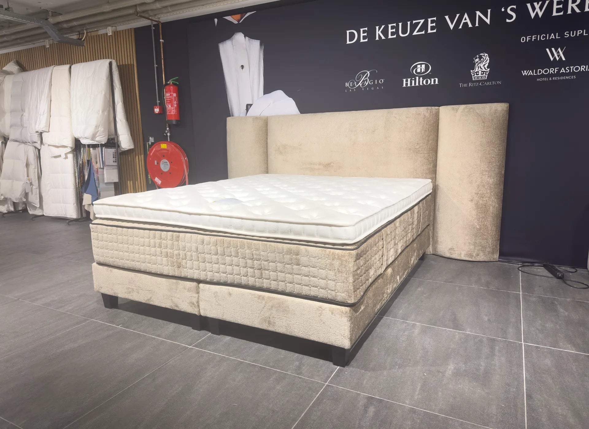 Serta Premium Cabana 180 x 210 cm (Showroommodel)