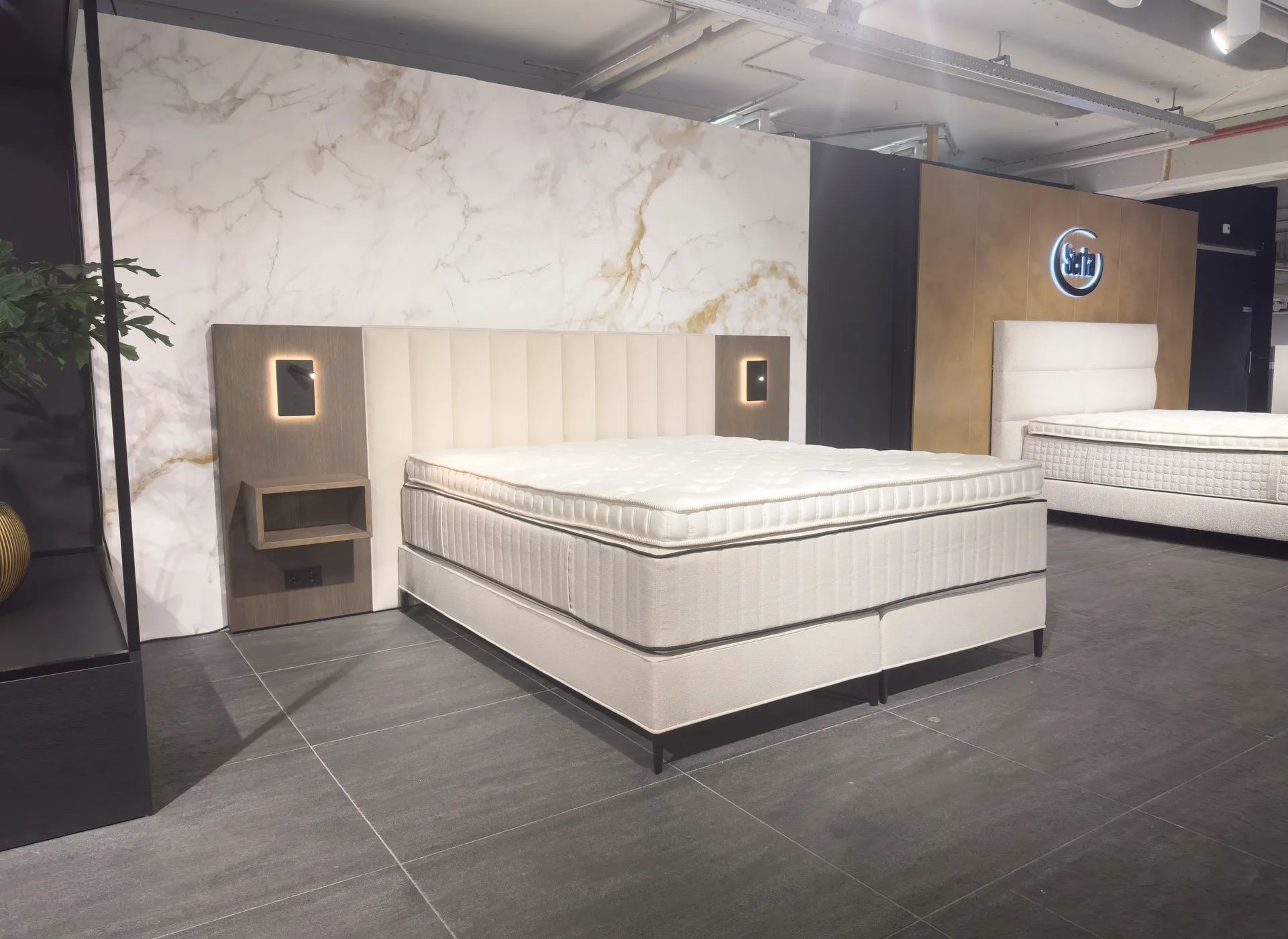 Serta Tube Wood 130 cm (Showroommodel)