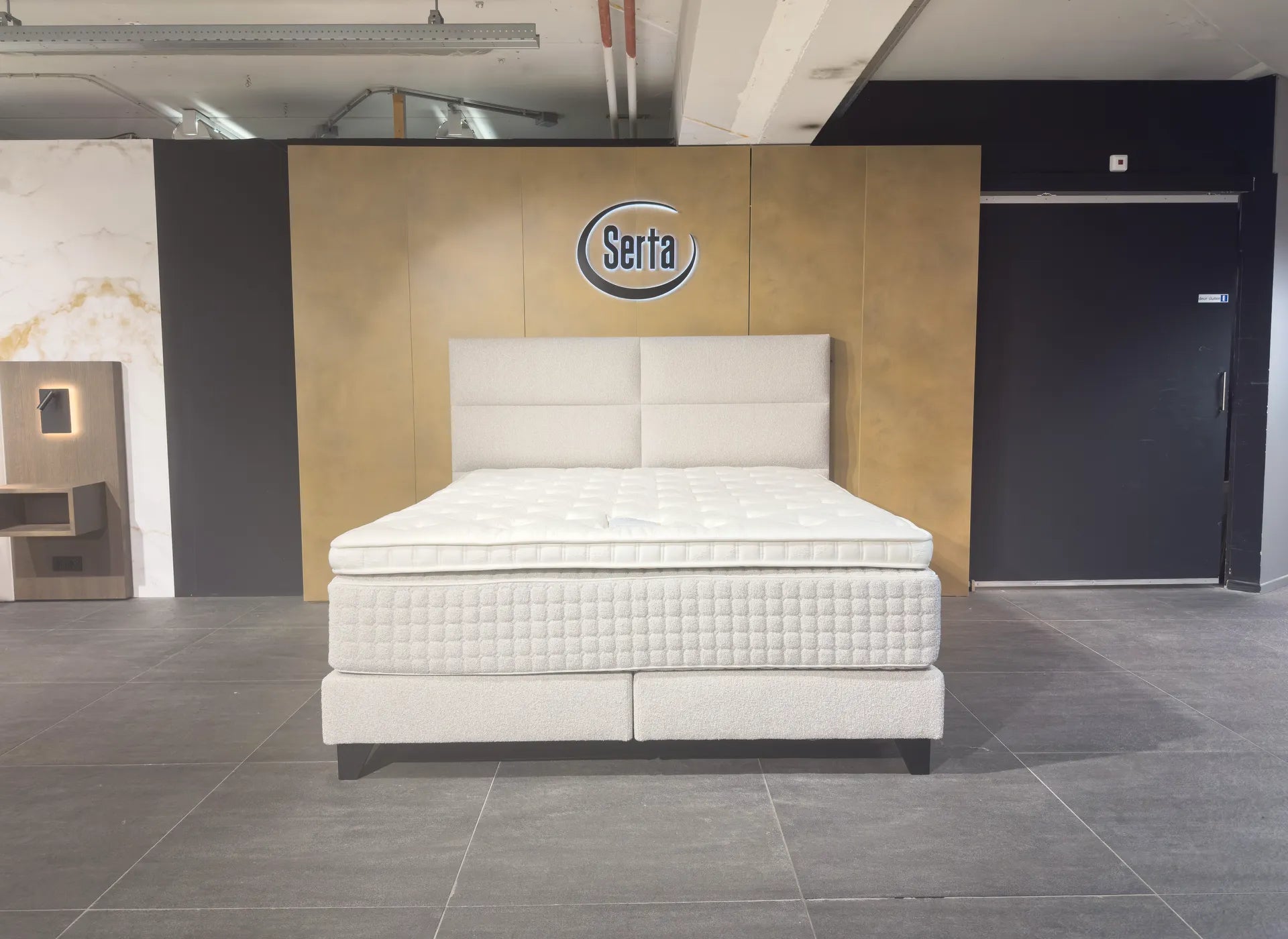 Serta Premium Lounge 180 x 210 cm (Showroommodel)