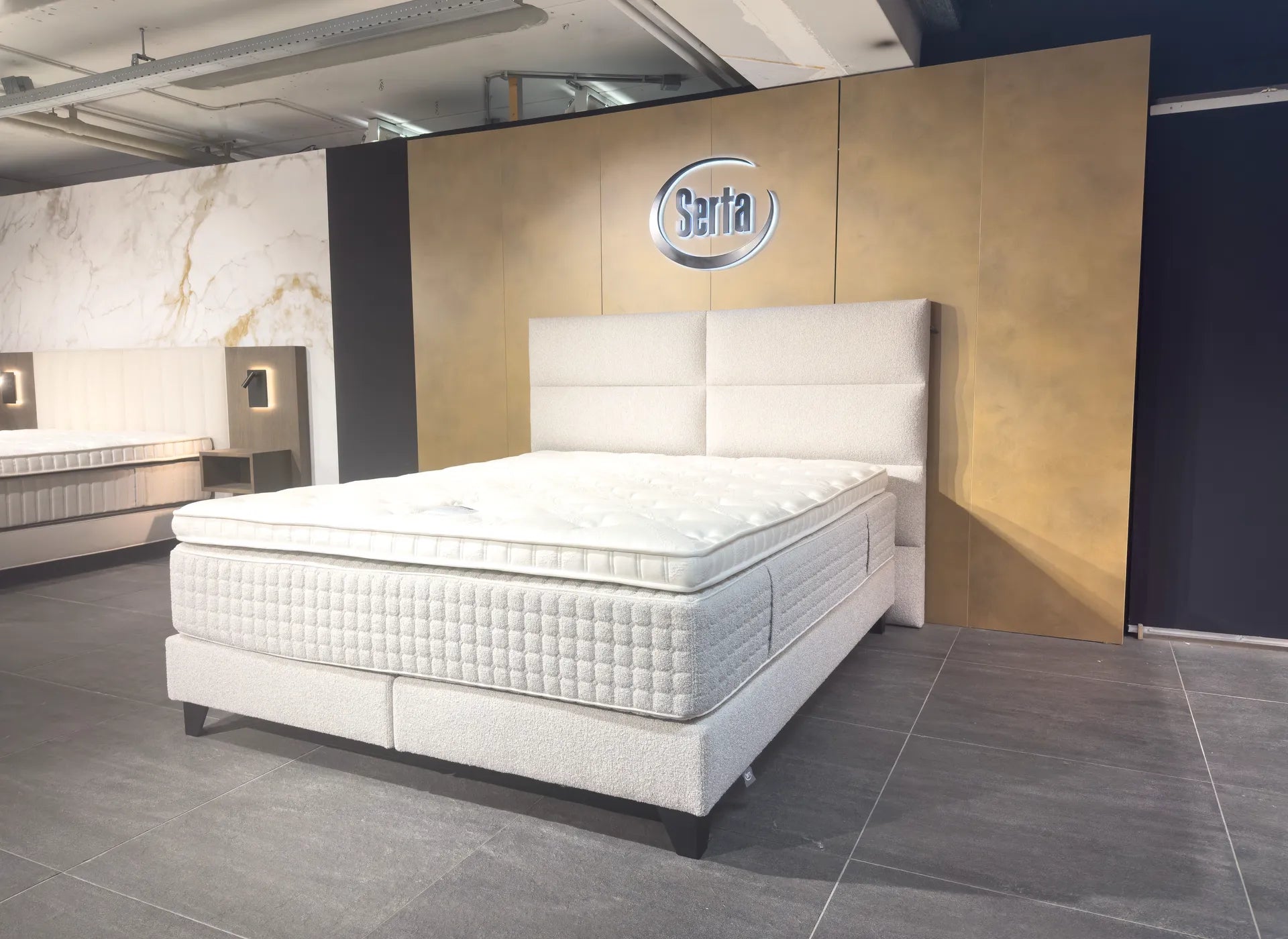 Serta Premium Lounge 180 x 210 cm (Showroommodel)