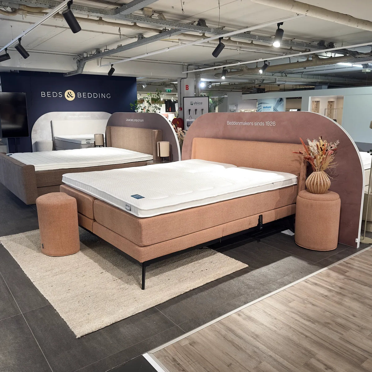 Ubica Torena boxspring