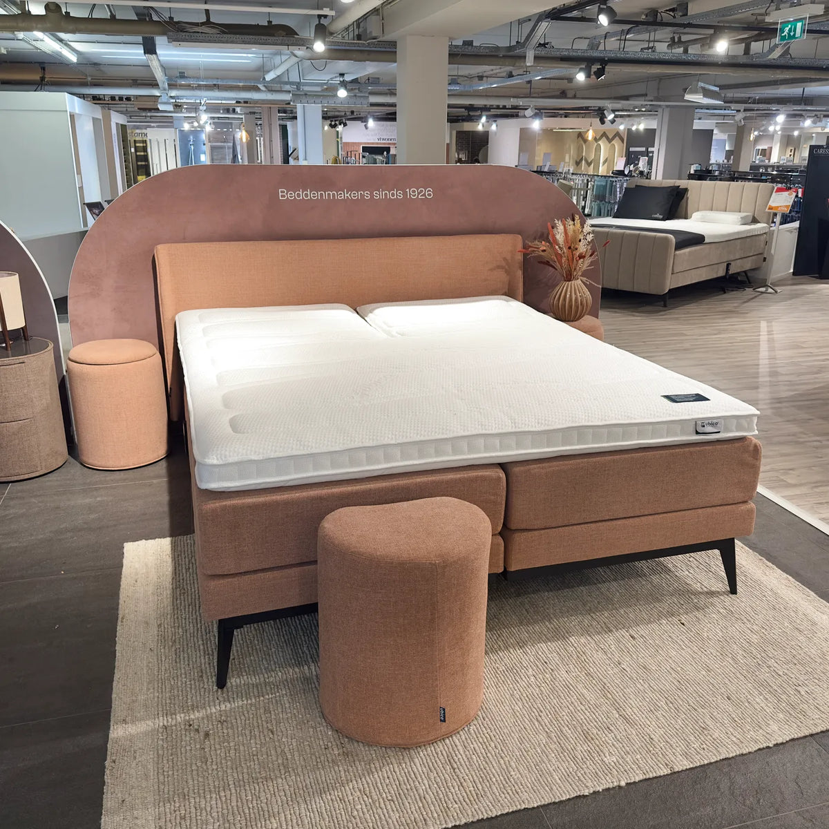 Ubica Torena boxspring
