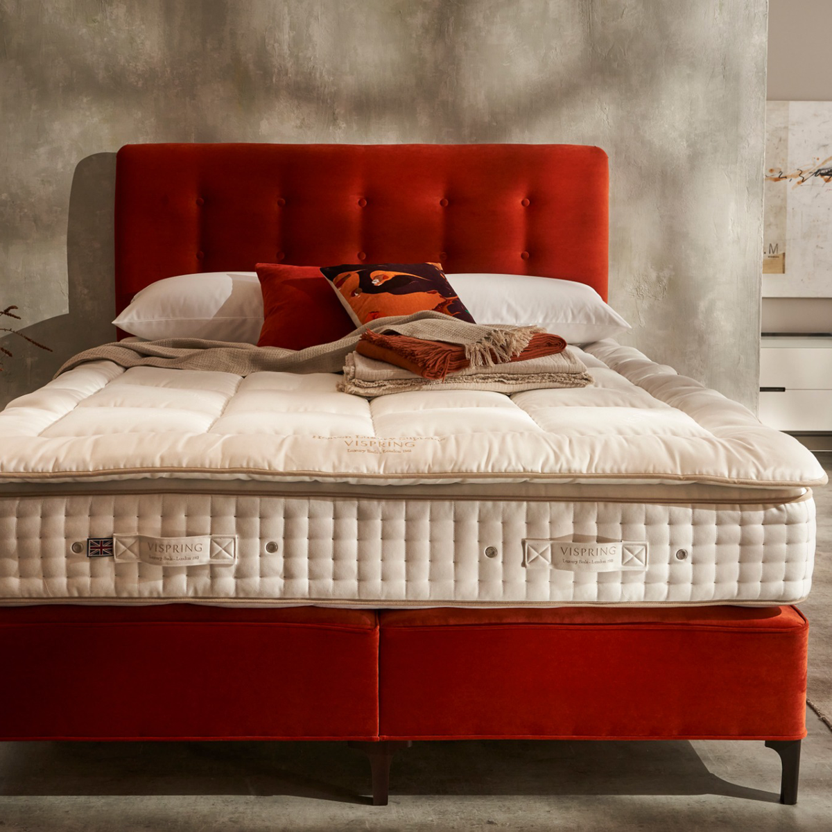 Vispring Heaven Luxury Supreme topmatras, geborduurd merk en quiltwerk