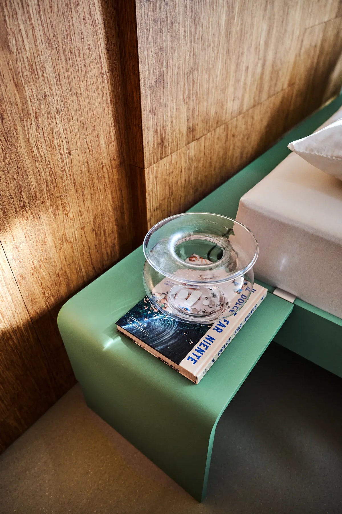 Auping Auronde bed in Pastille green