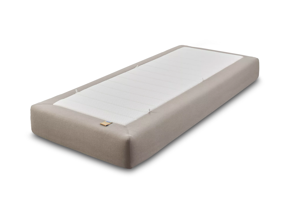 Auping Prestige boxspringmatras schuin gefotografeerd