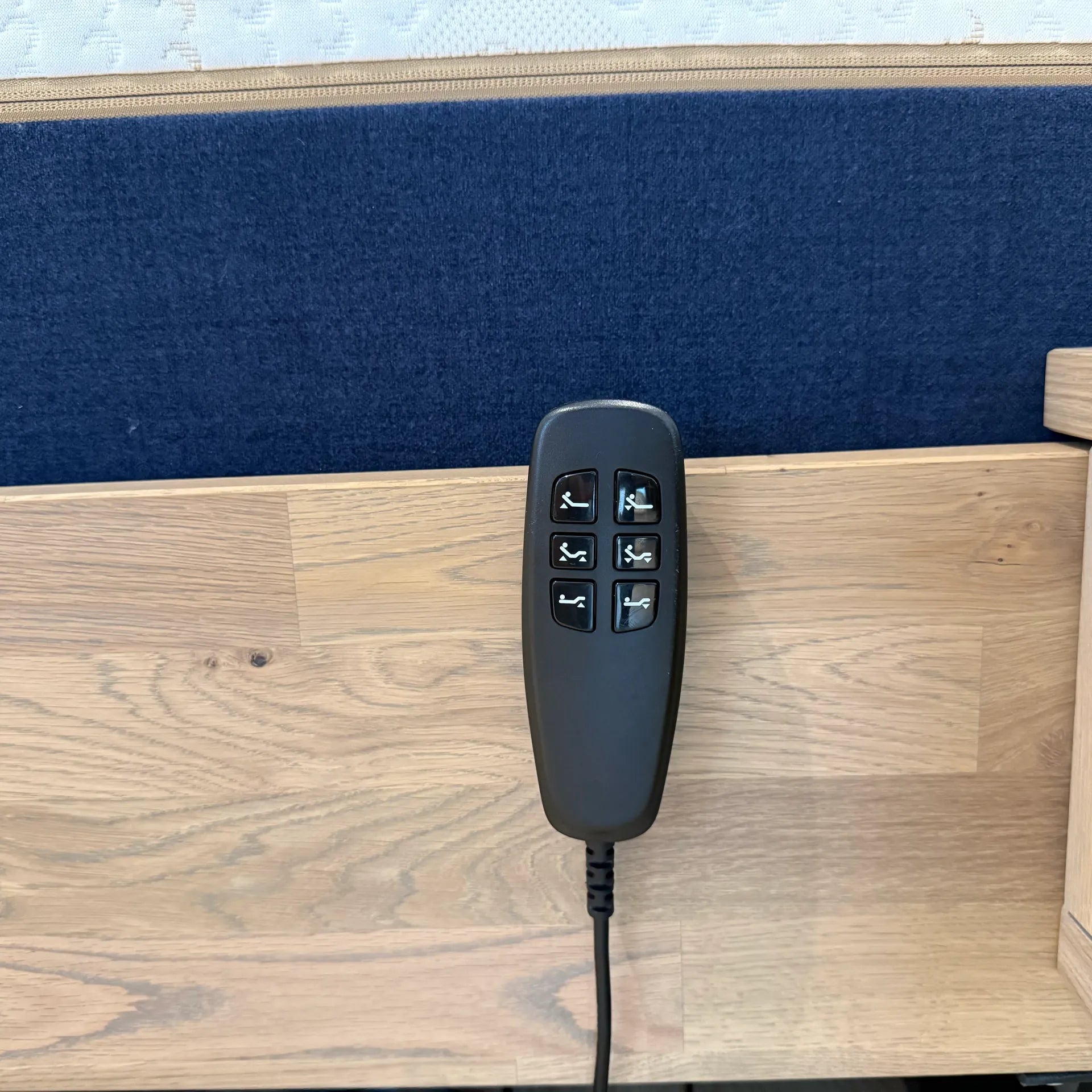 Royal met traagschuim matrassen 180 x 210 cm