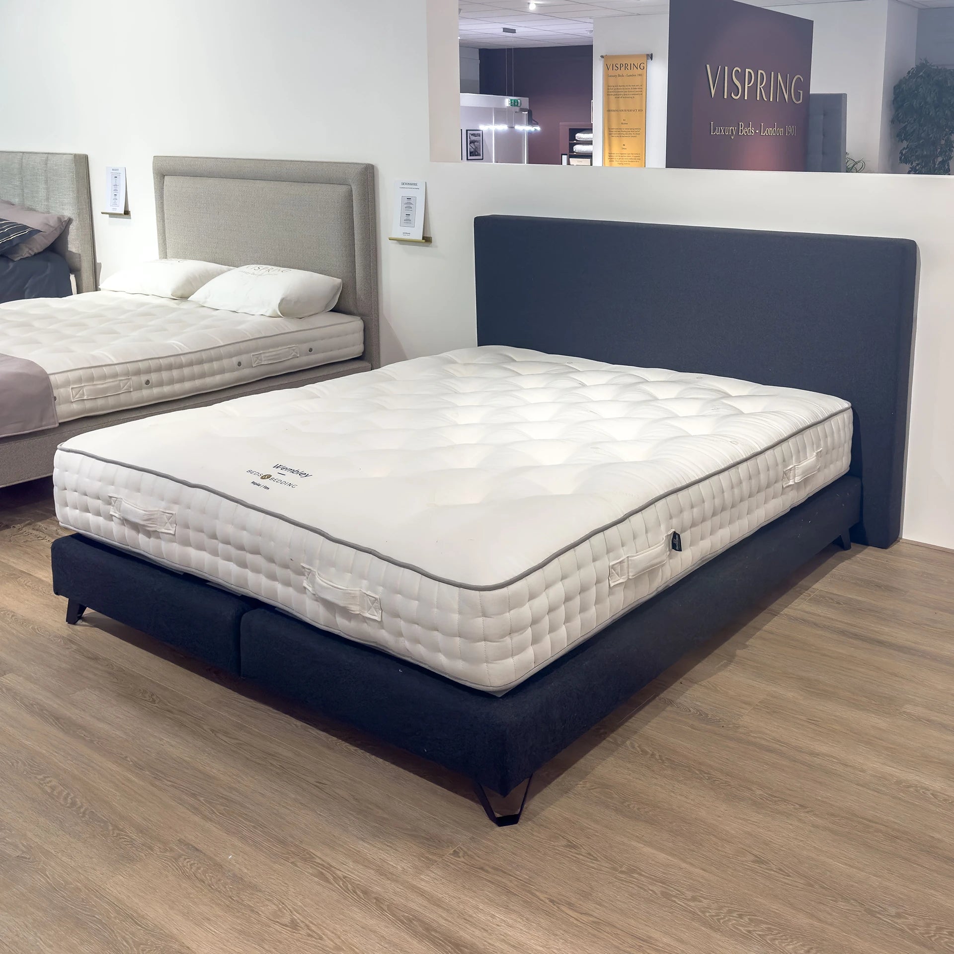 Beds & Bedding Natural Wembley 180 x 210 cm (Showroommodel)