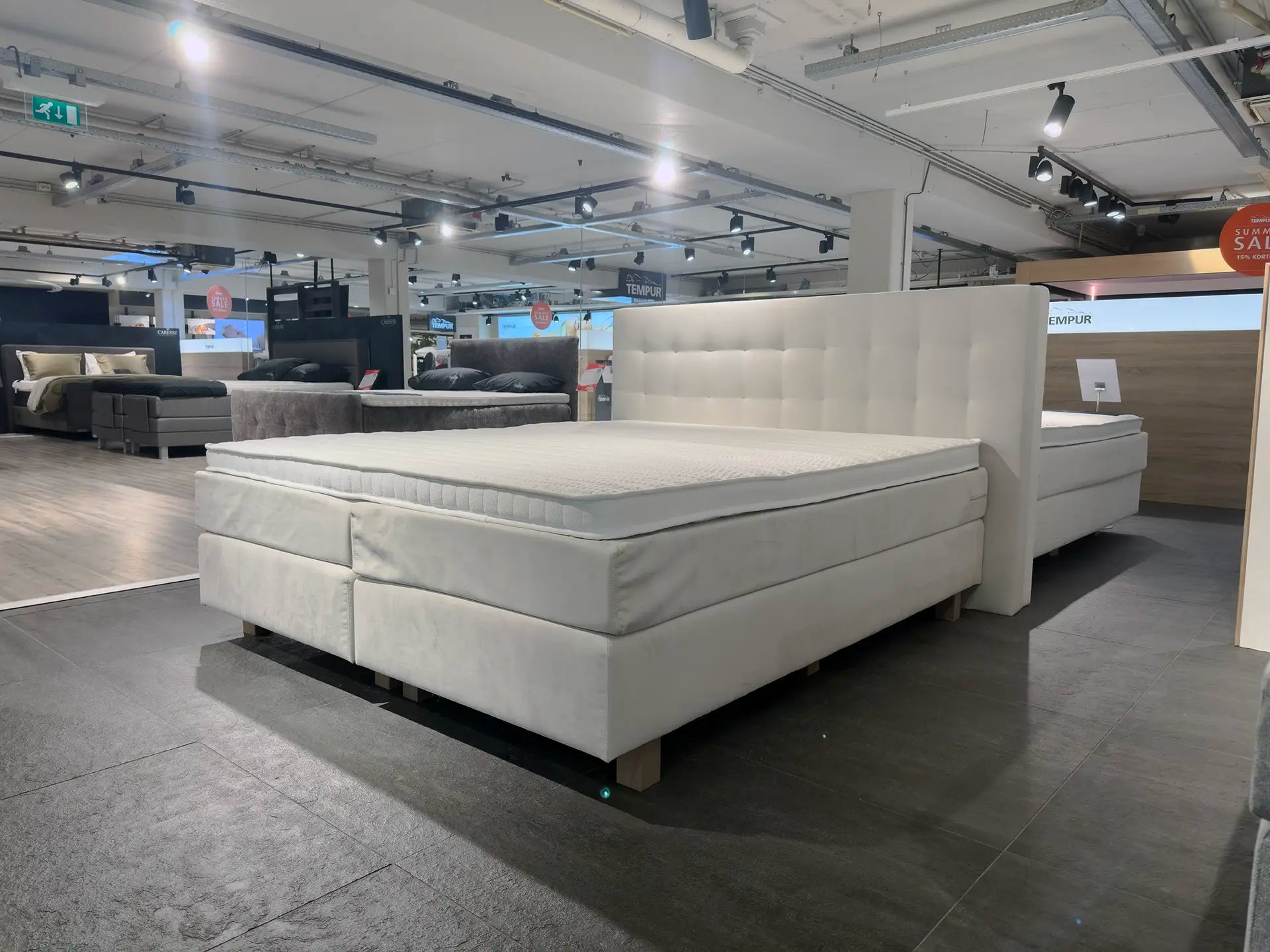 Beds & Bedding Boxspring Carré (Showroommodel)