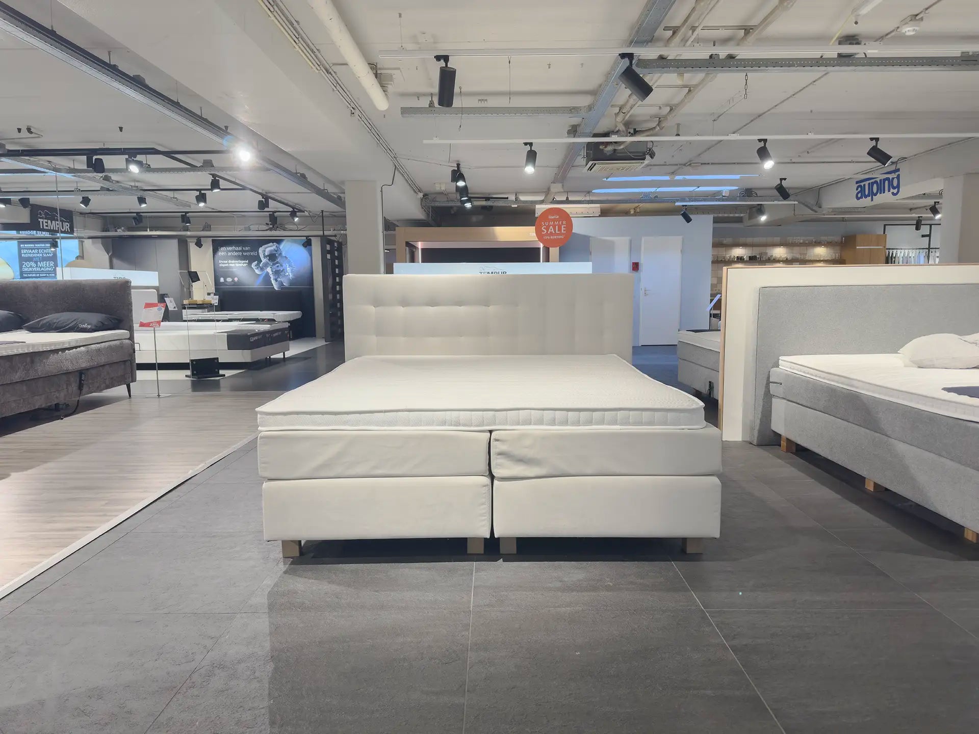 Beds & Bedding Boxspring Carré (Showroommodel)