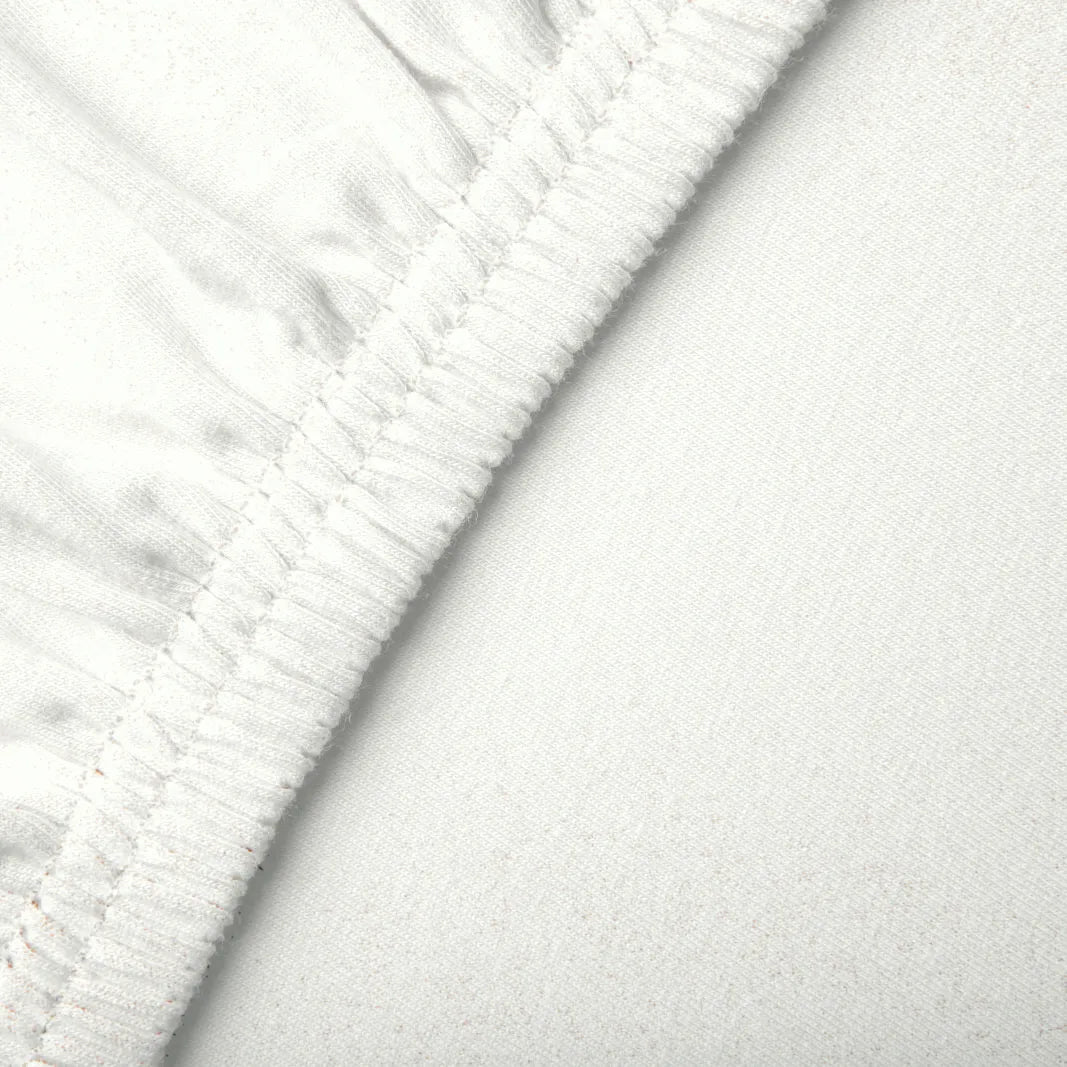 Bella Donna 0114 - bella-donna-hoeslaken-0114-wollweiss-detail-elastiek.webp