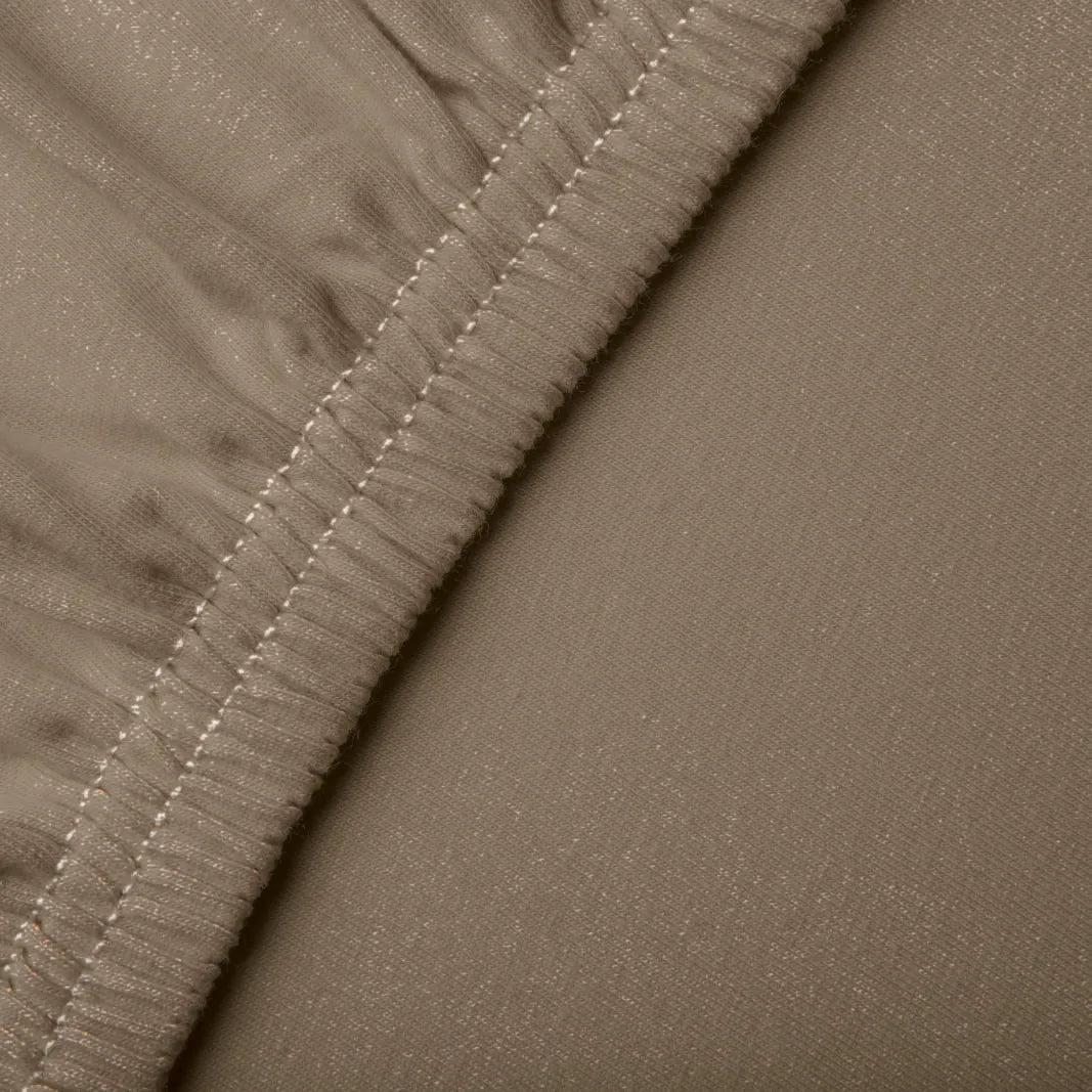 Bella Donna 0122 - bella-donna-hoeslaken-0122-muskat-detail-elastiek.webp