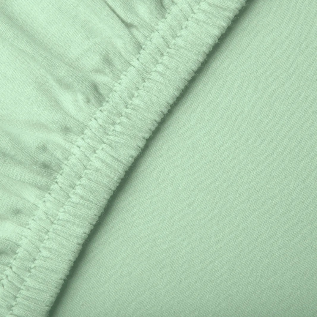 Bella Donna 0524 - bella-donna-hoeslaken-0524-mint-detail-elastiek.webp