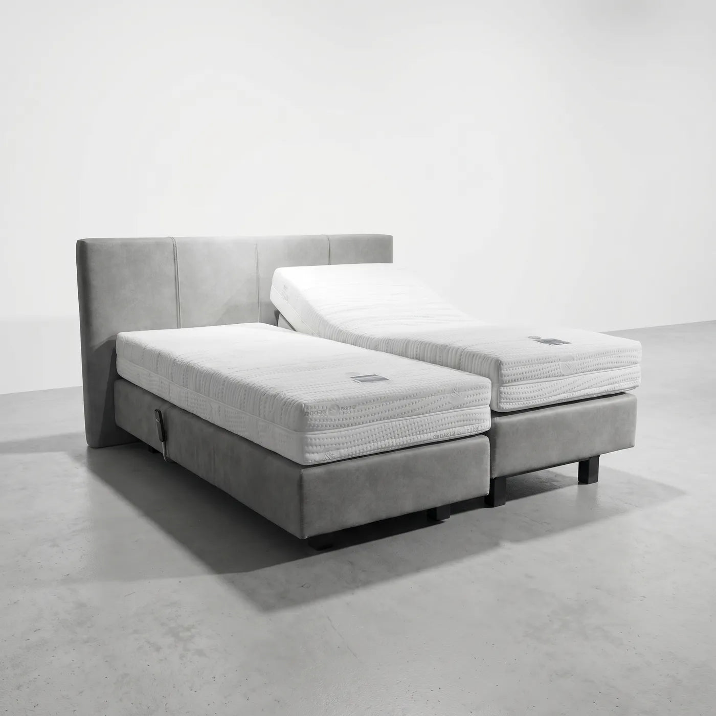 Elektrische Boxspring Twist incl. Nachtkastjes (Showroommodel)
