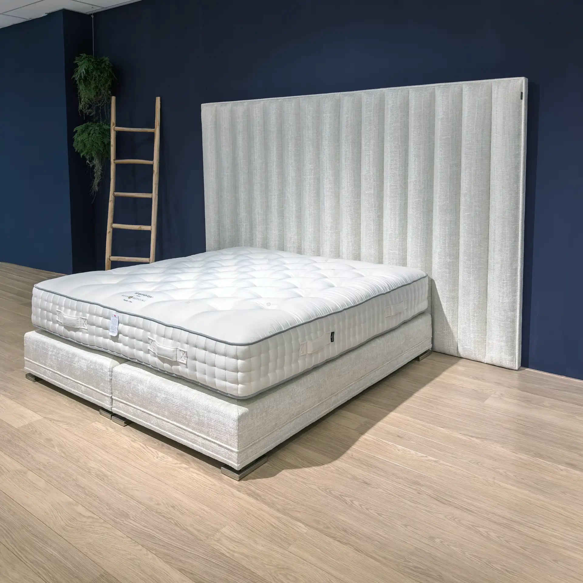 Eric Kuster Ritz Grande boxspring (Showroommodel)
