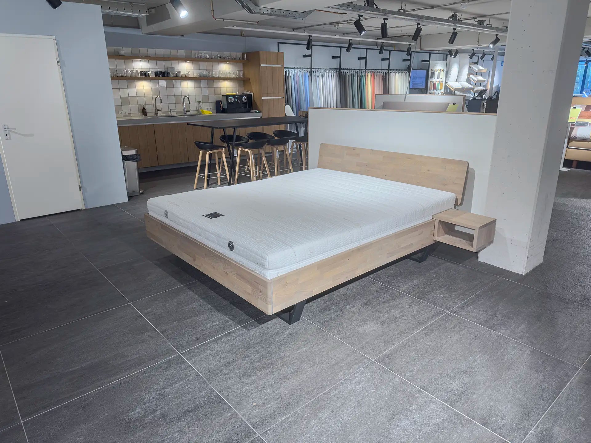 Beds & Bedding Refresh Rubin (Showroommodel)