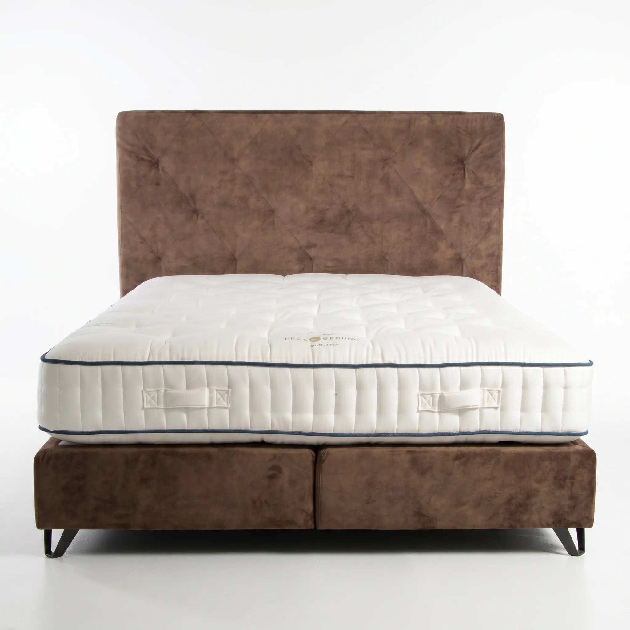 Natuurlijk matras Tristan met Diagon boxspring 180 x 210 cm (Showroommodel)