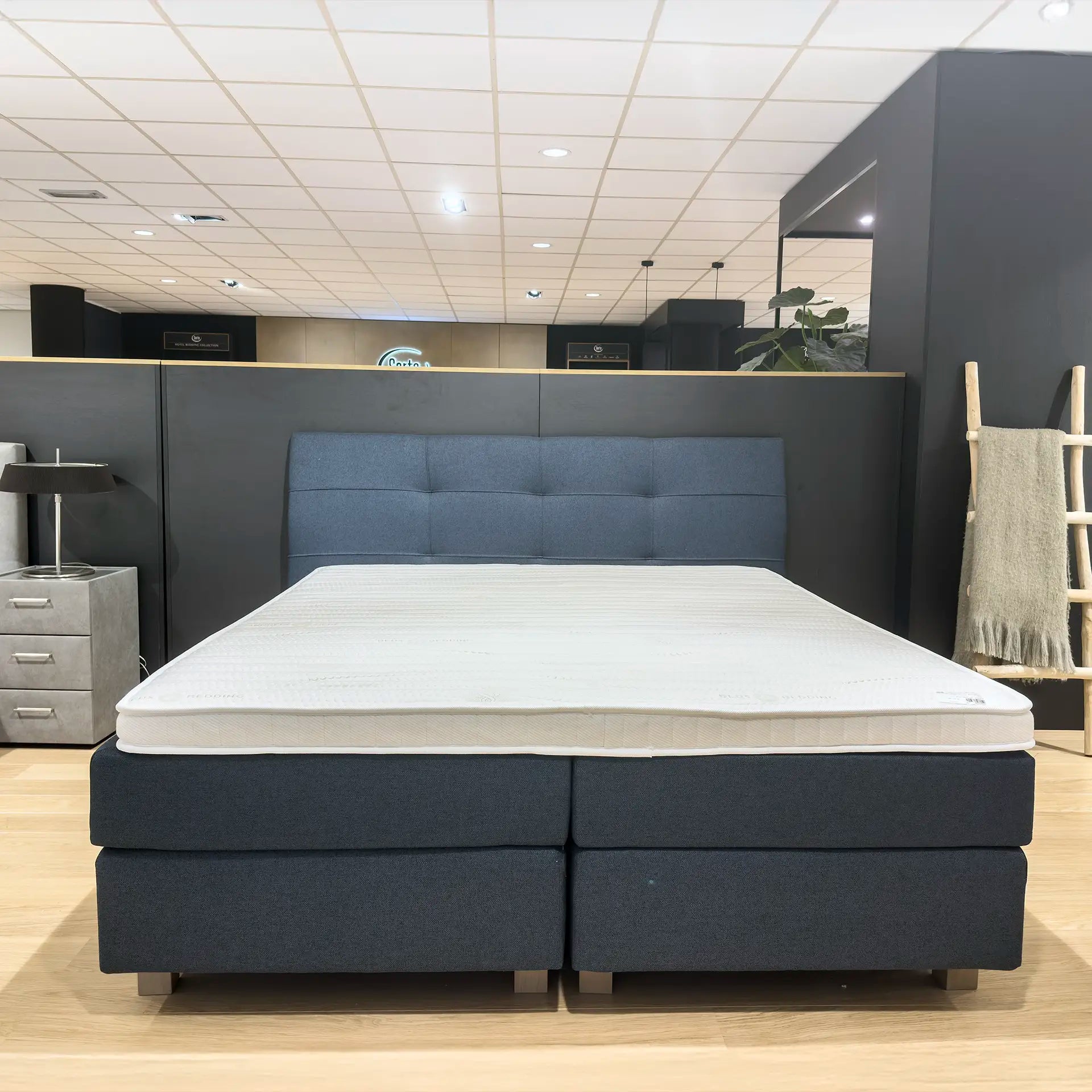 Wake Up Boxspring Calais (Showroommodel)