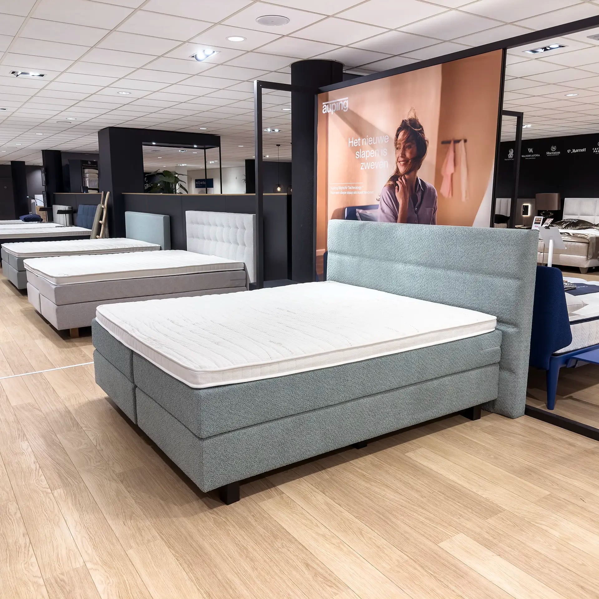 Wake Up Boxspring Wave (Showroommodel)