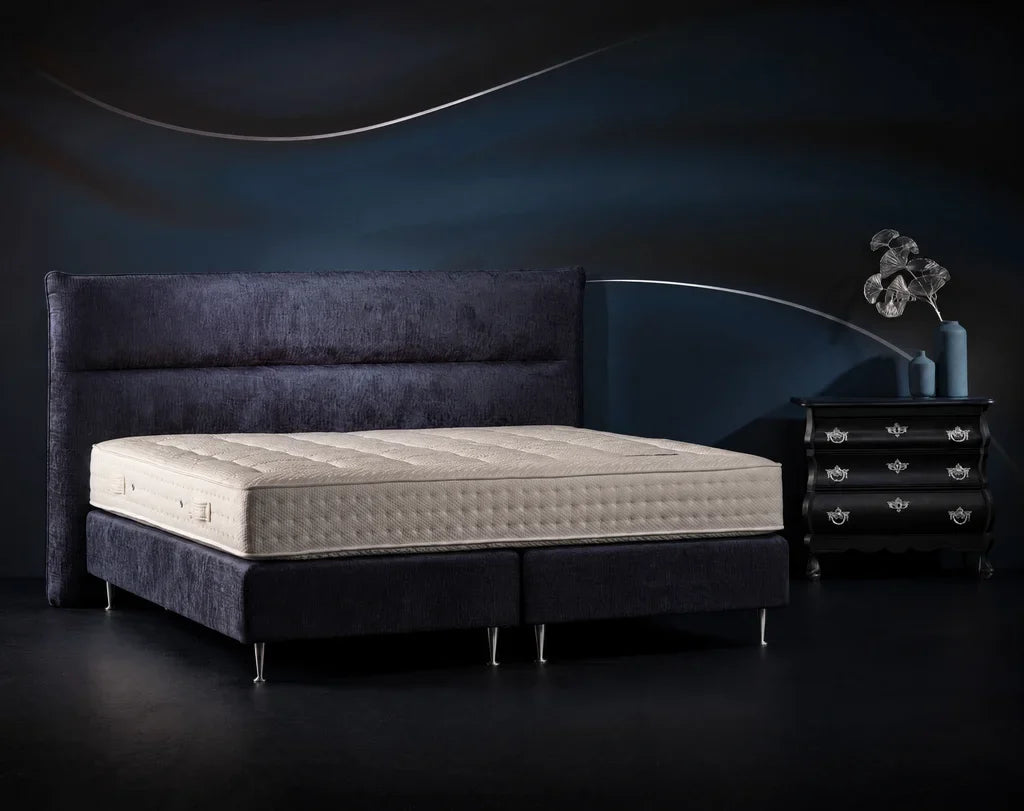 Pullman Silverline Allure matras op bed