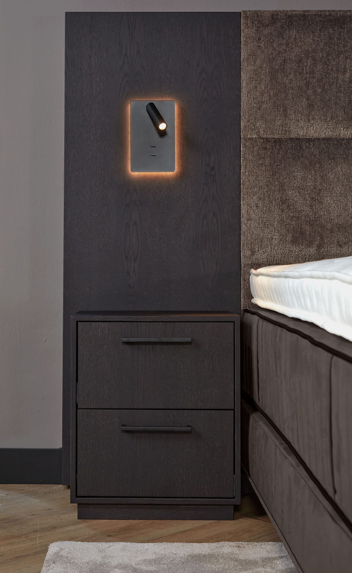 Serta Maestro Hotel Couture Boxspring