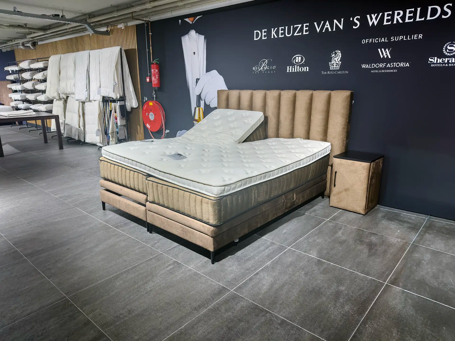 Serta Premium Chandon Boxspring (showroommodel)