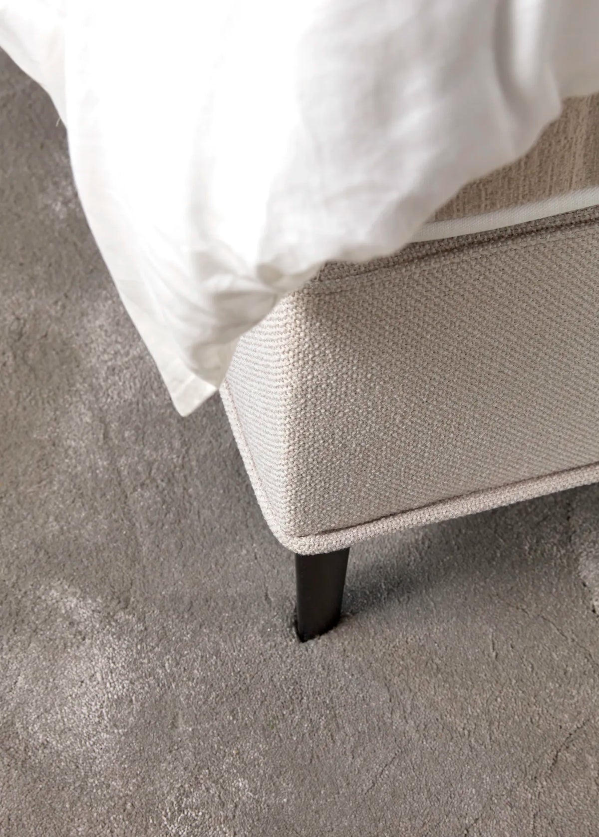 Serta Tube Hotel Couture Boxspring