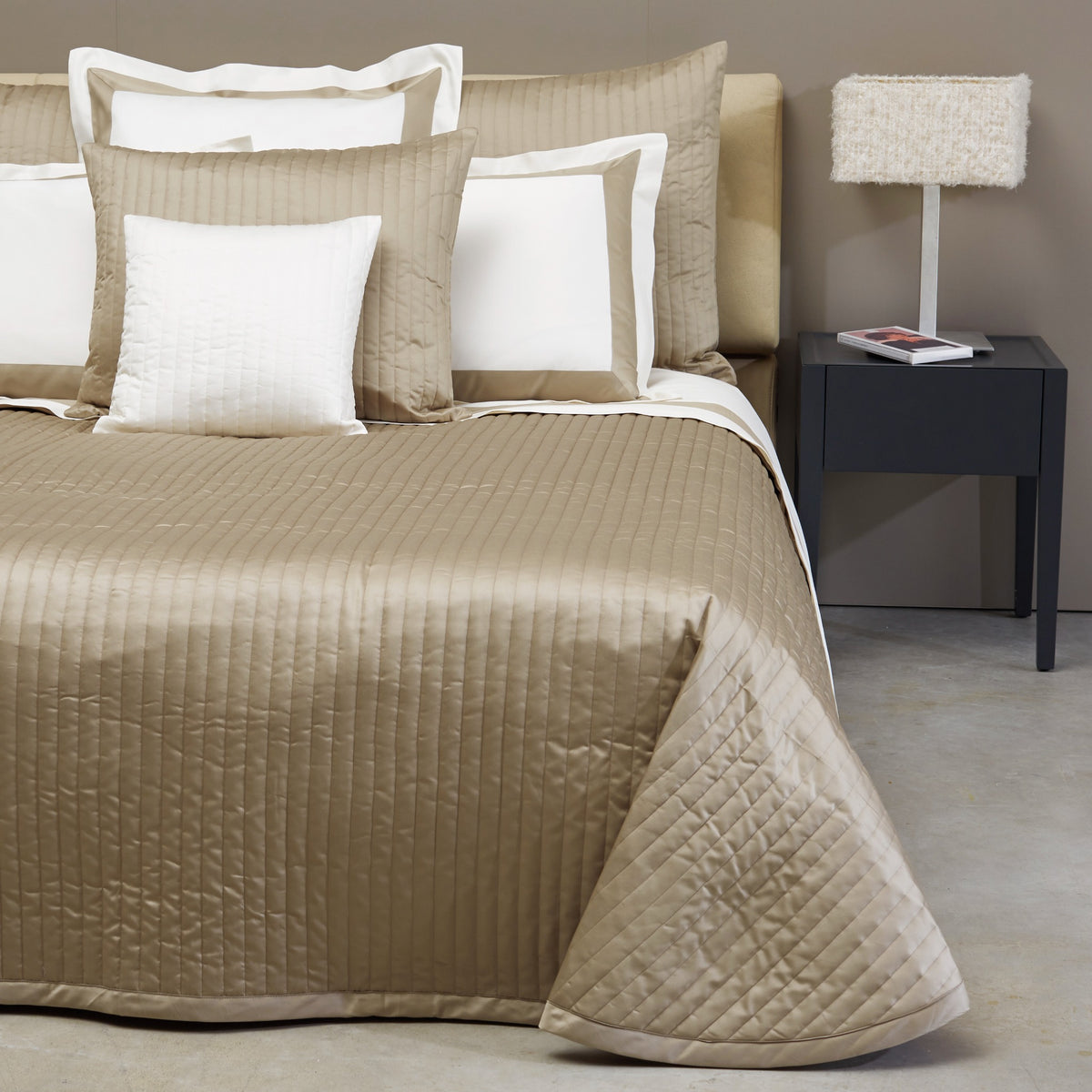 De finishing touch voor het bed