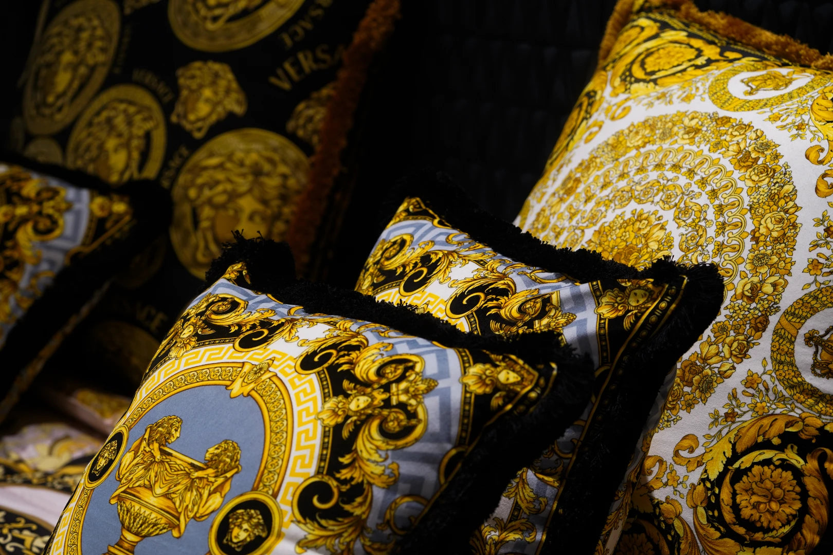 Versace Home V-King 185 x 200 cm (Showroommodel)