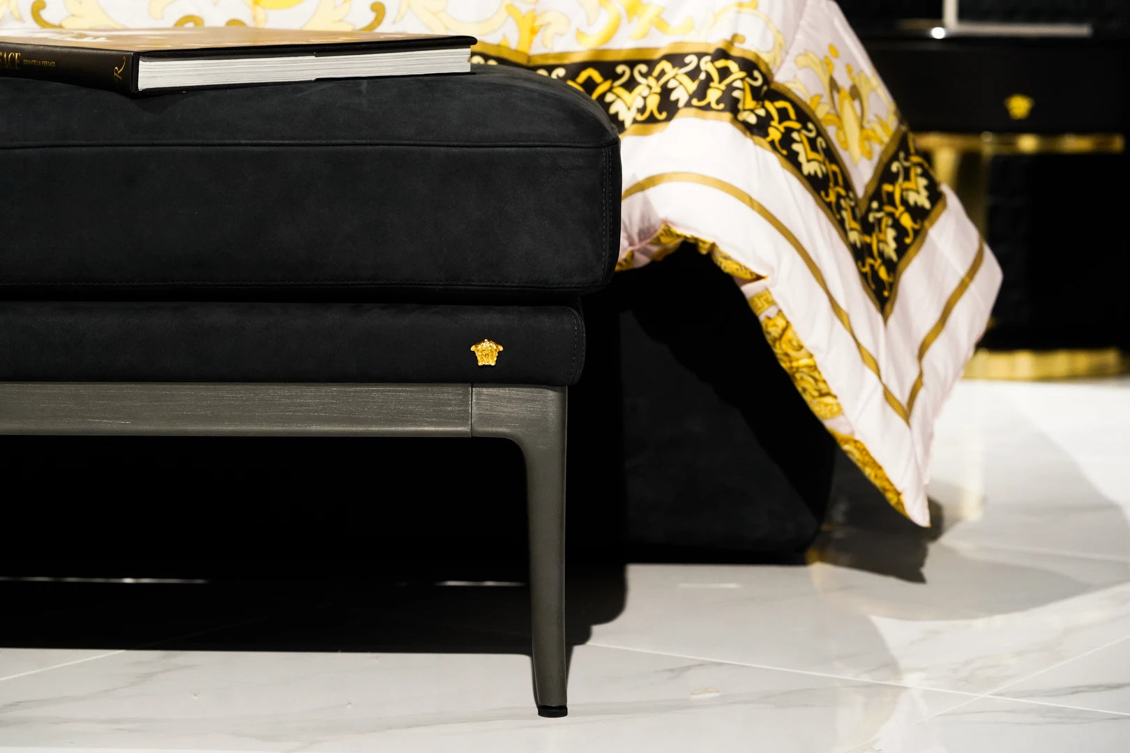 Versace Home V-King 185 x 200 cm (Showroommodel)