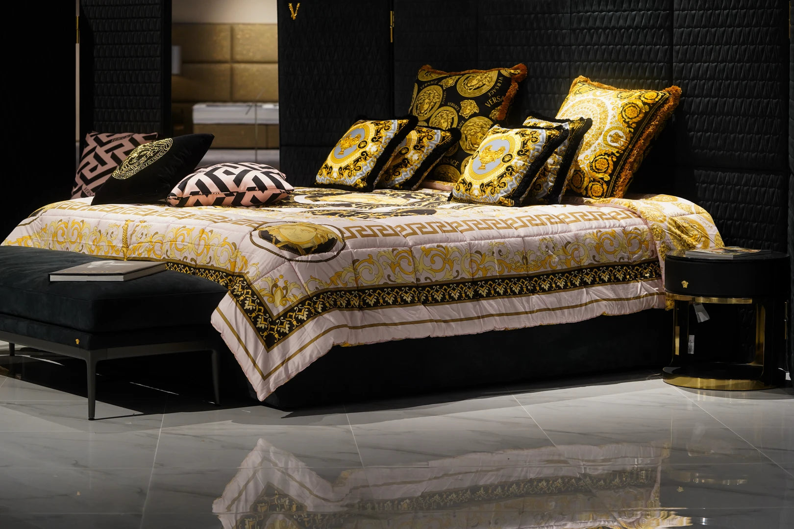 Versace Home V-King 185 x 200 cm (Showroommodel)