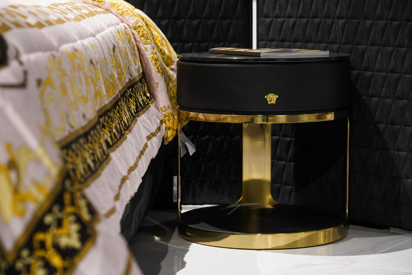 Versace Home V-King 185 x 200 cm (Showroommodel)