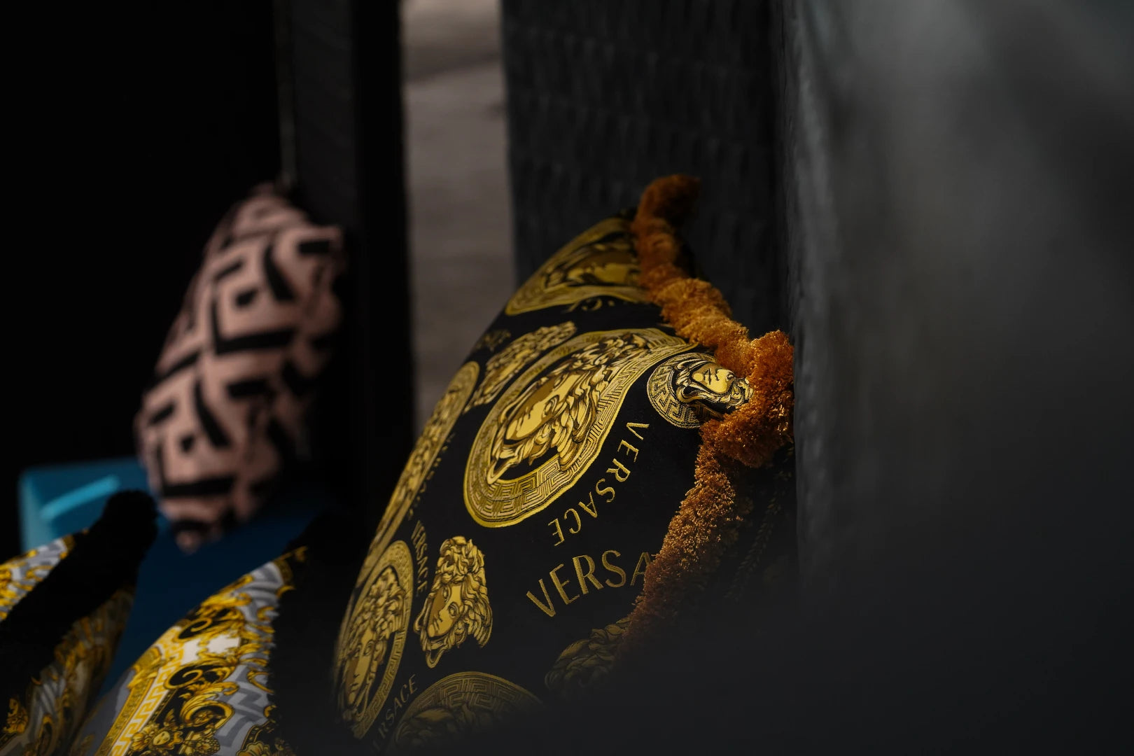 Versace Home V-King 185 x 200 cm (Showroommodel)