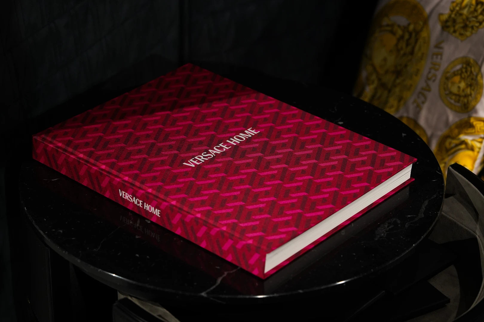 Versace Home V-King 185 x 200 cm (Showroommodel)