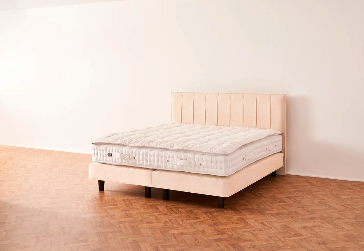 Vispring Devonshire met bijpassende gestoffeerde boxspring - productfoto 2
