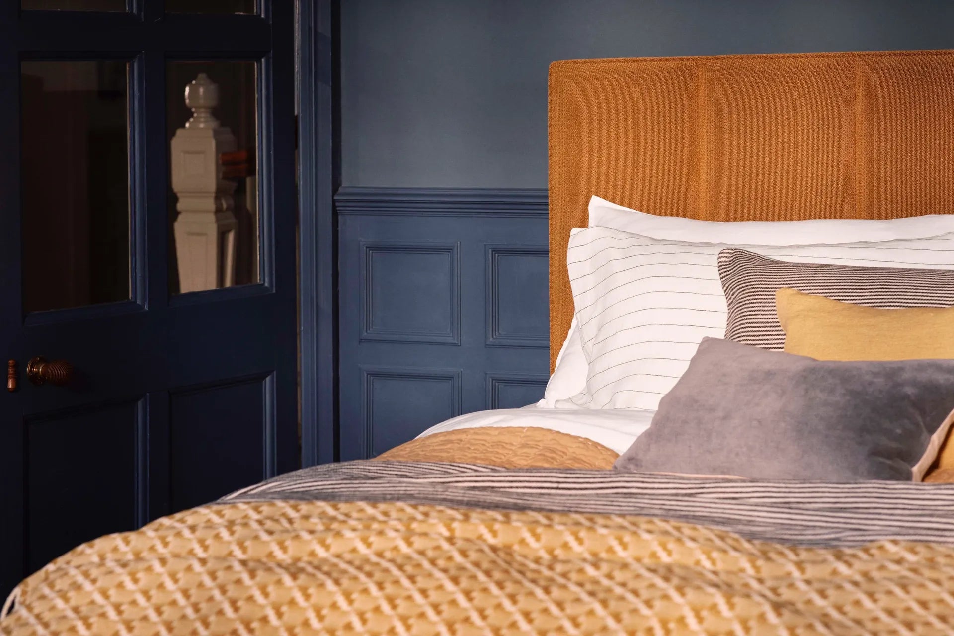 Vispring Viceroy Divan met Signatory matras