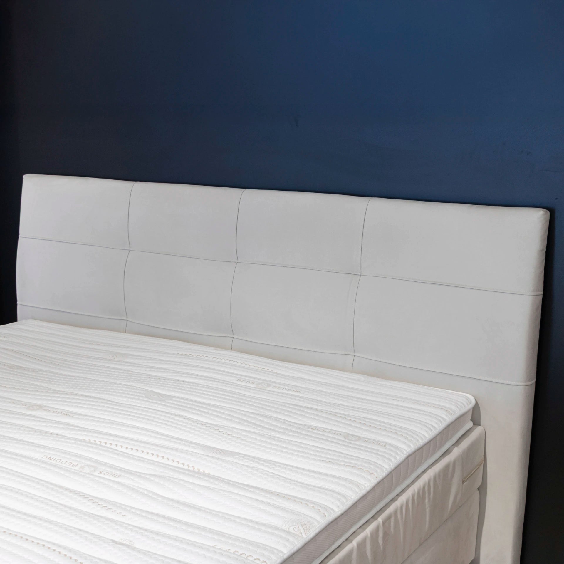 Wake Up Boxspring Calais (Showroommodel)